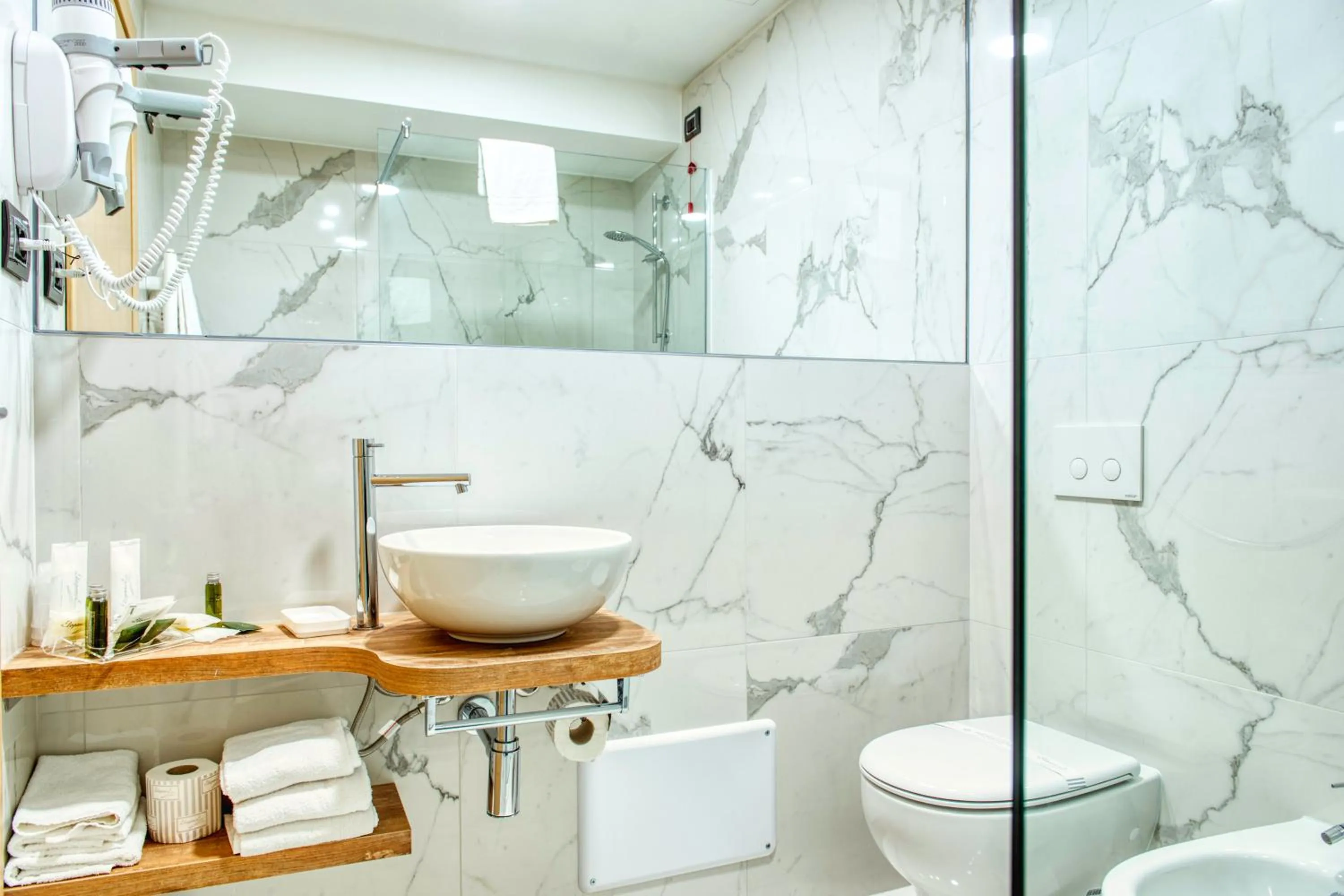 Bathroom in Palace Hotel Zingonia