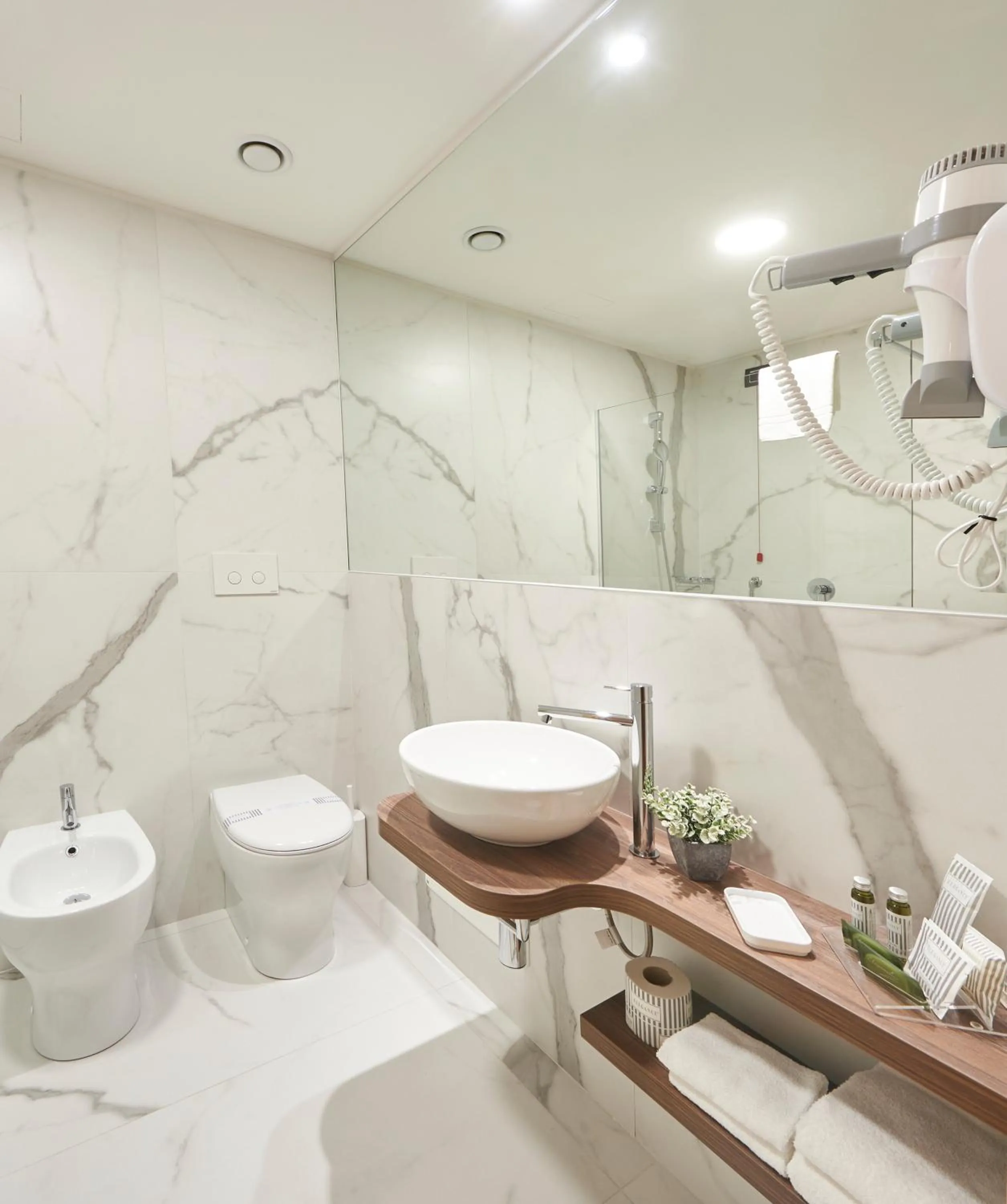 Bathroom in Palace Hotel Zingonia