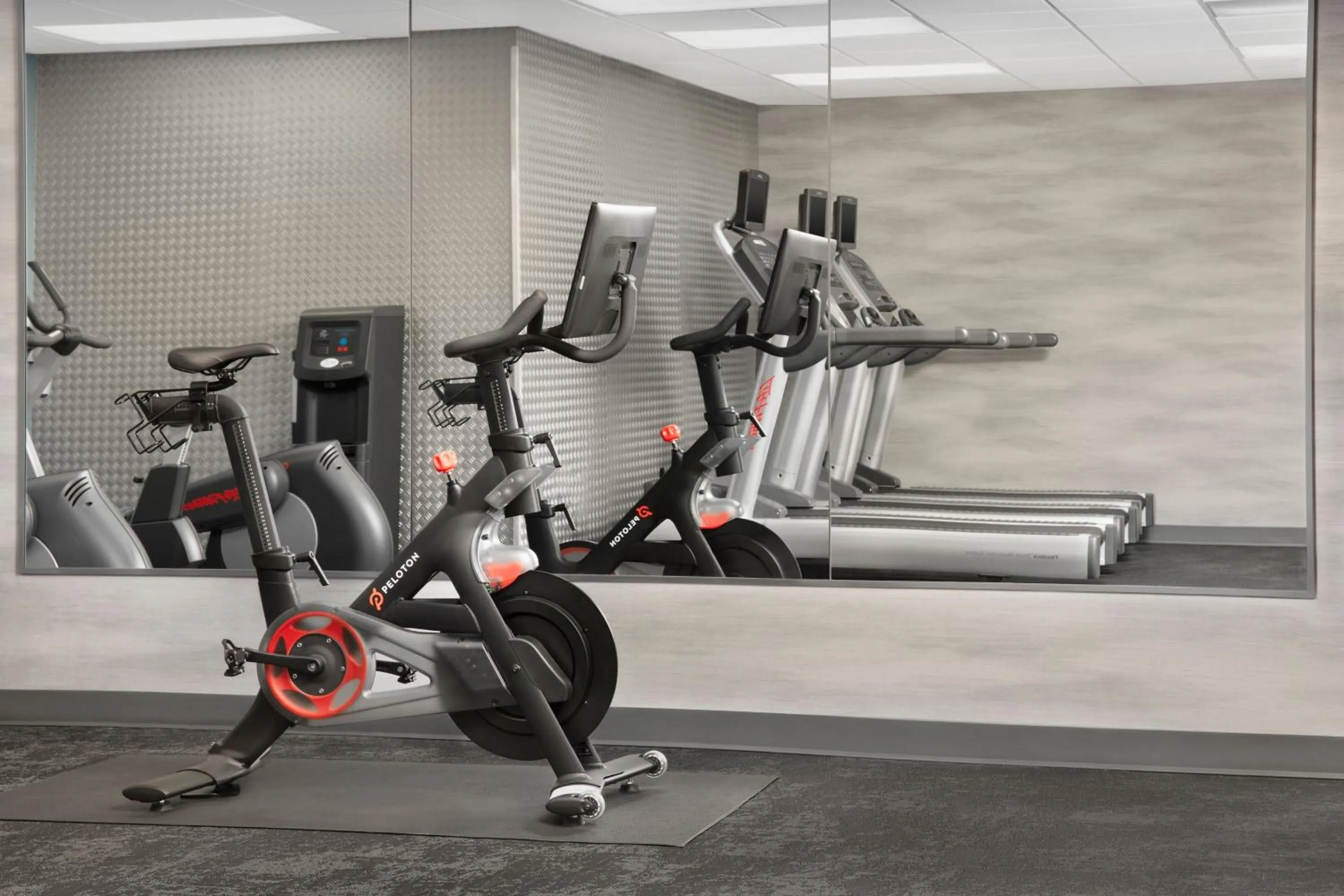Fitness centre/facilities in Fairfield Inn & Suites Dulles Airport