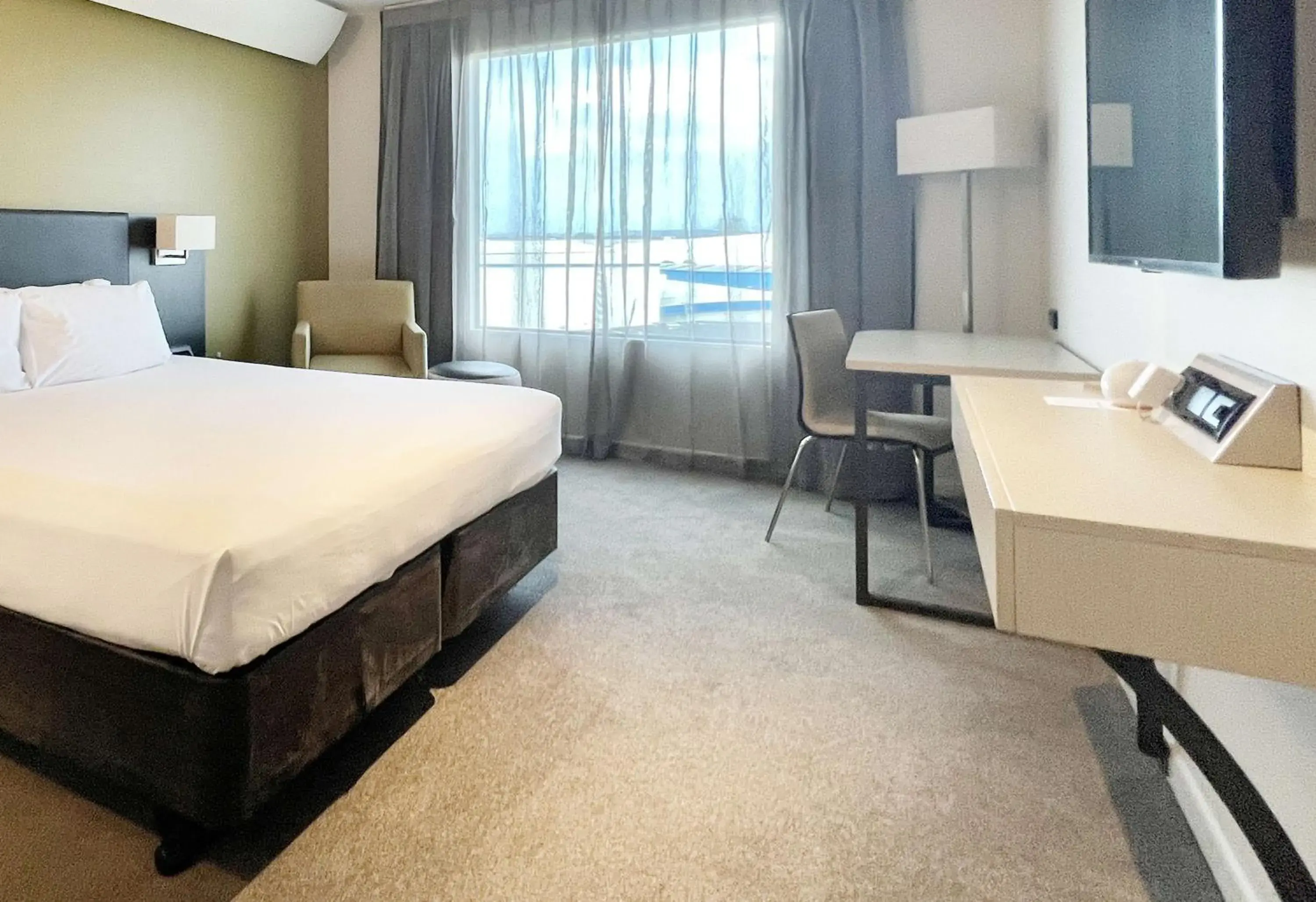 Bedroom, Bed in Sudima Auckland Airport Bedroom, Bed in Sudima Auckland Airport