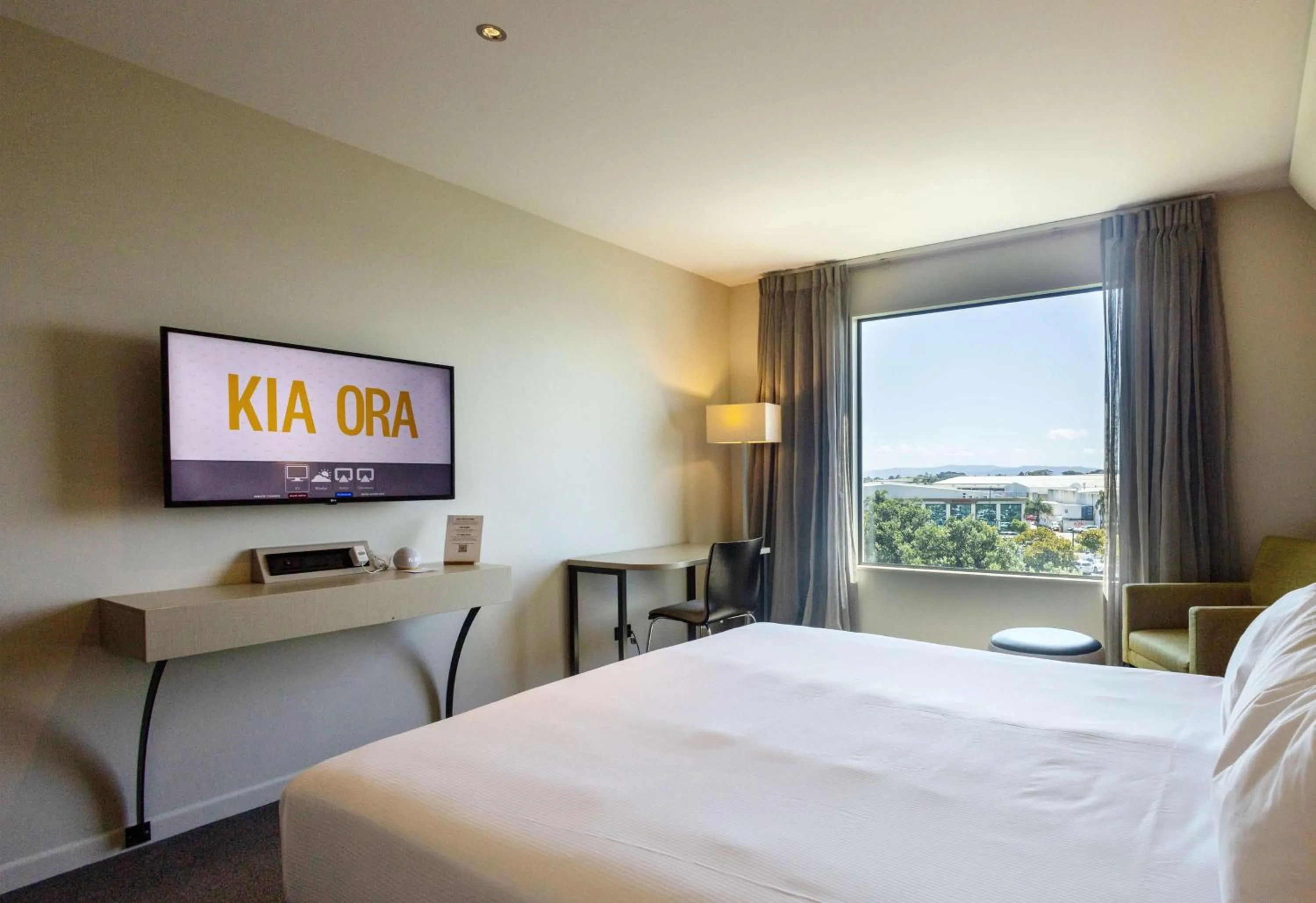 Bedroom, Bed in Sudima Auckland Airport