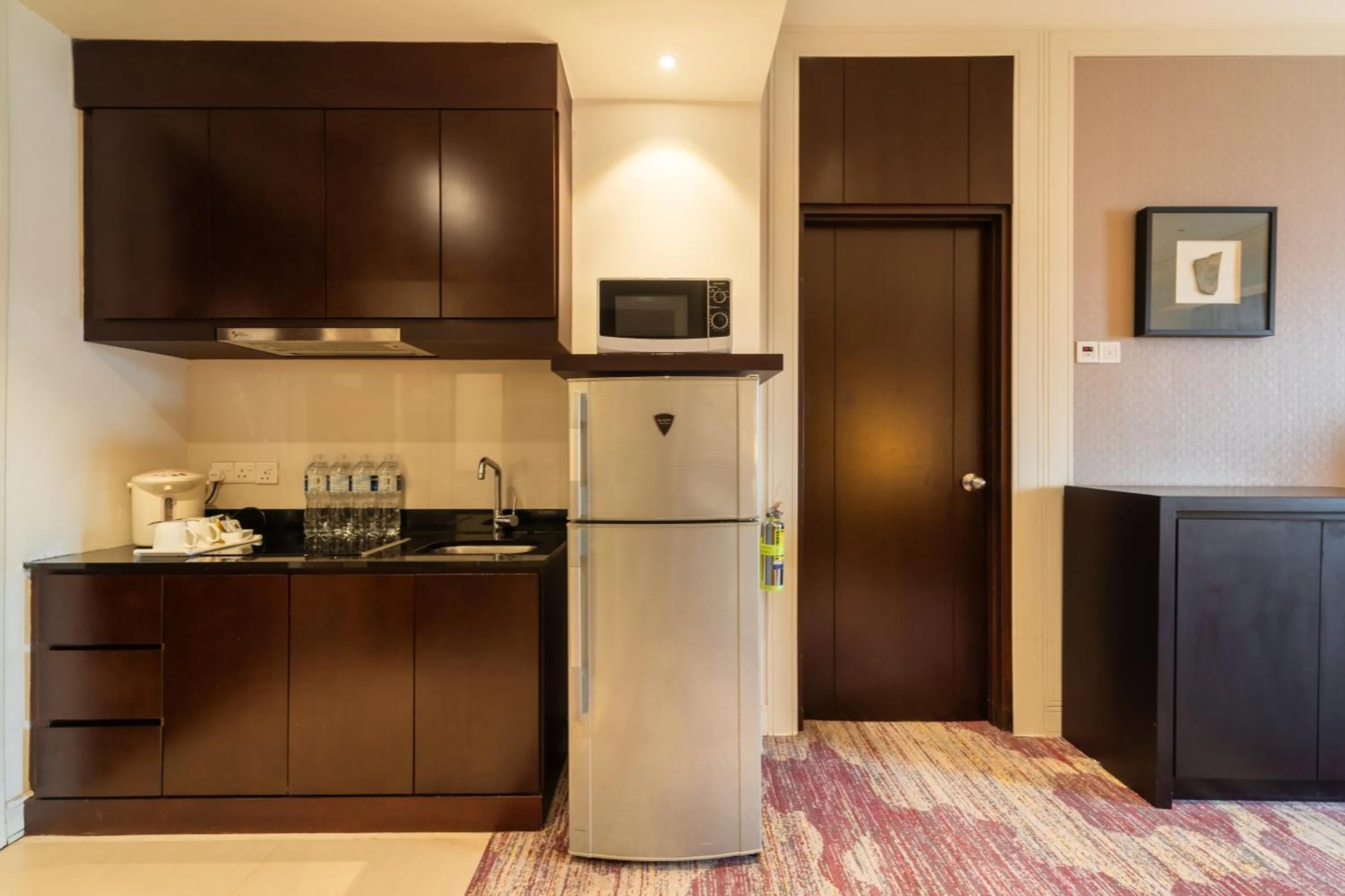 Kitchen or kitchenette in I Hotel Batam