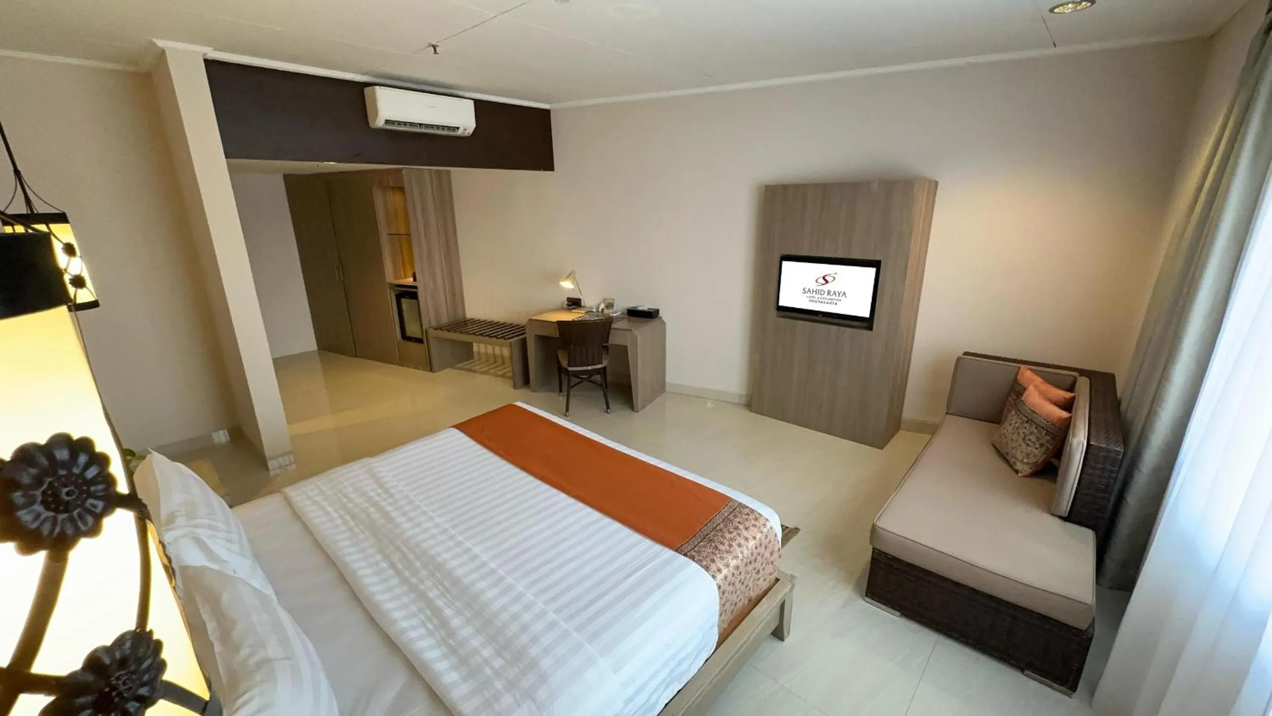 Bed in Sahid Raya Hotel & Convention Yogyakarta
