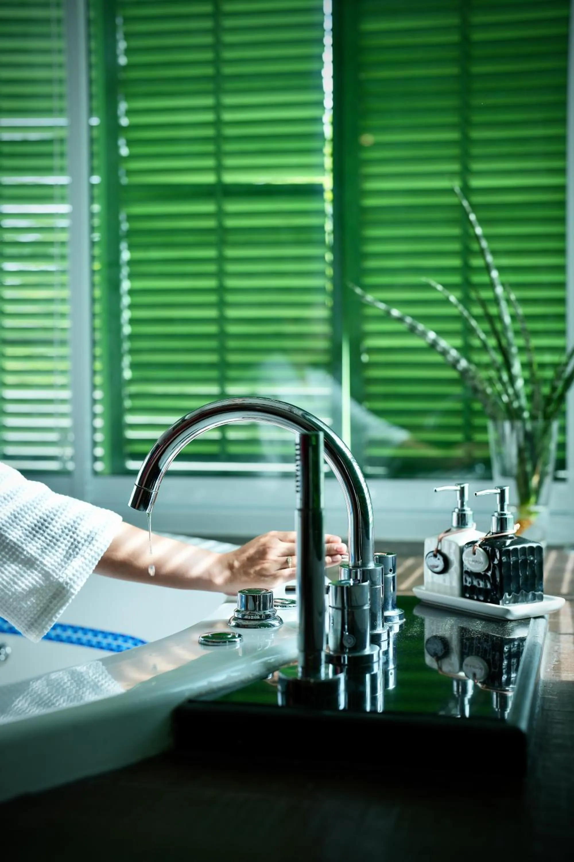 Bath in A-Te Chumphon Hotel - SHA Plus