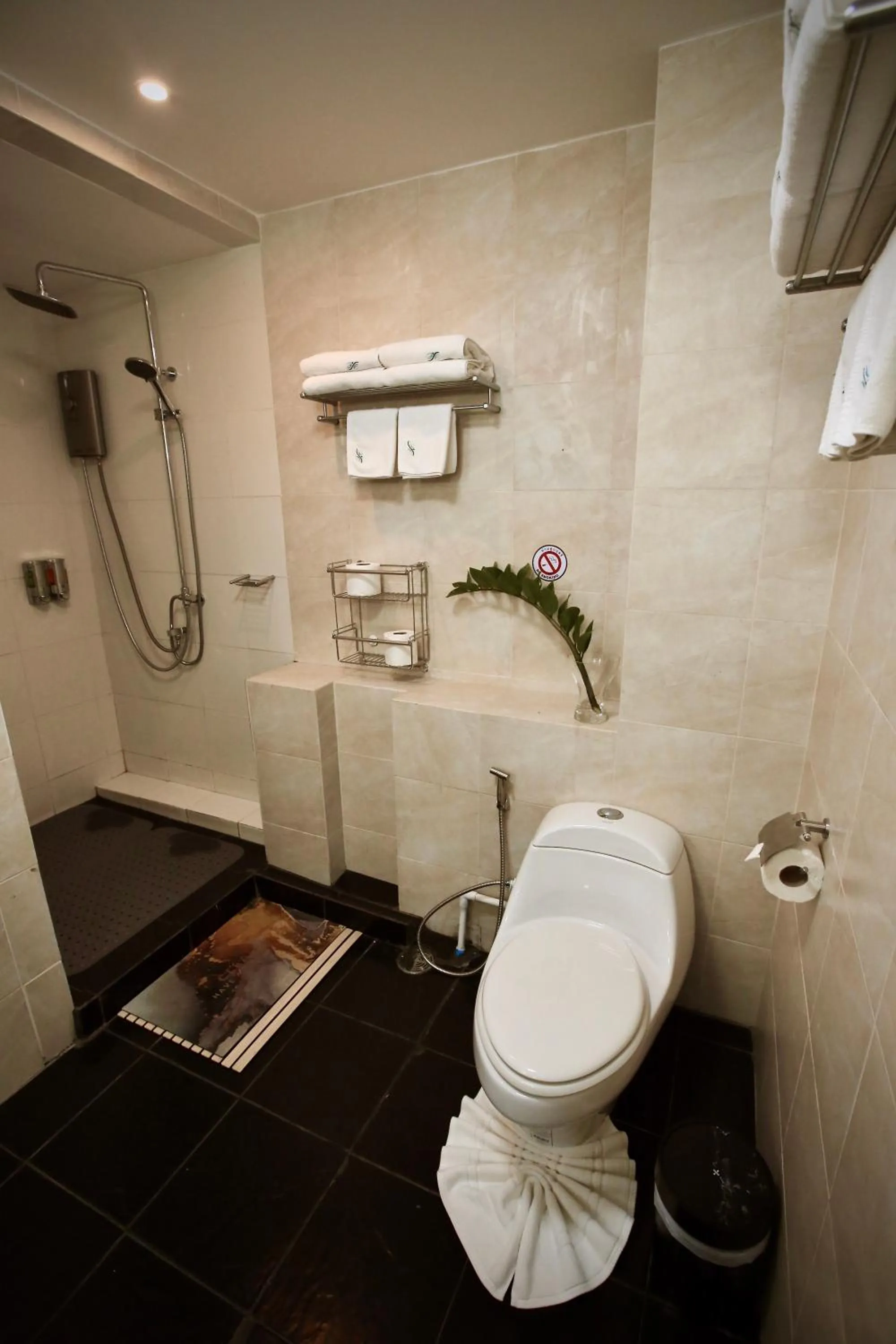 Shower in A-Te Chumphon Hotel - SHA Plus