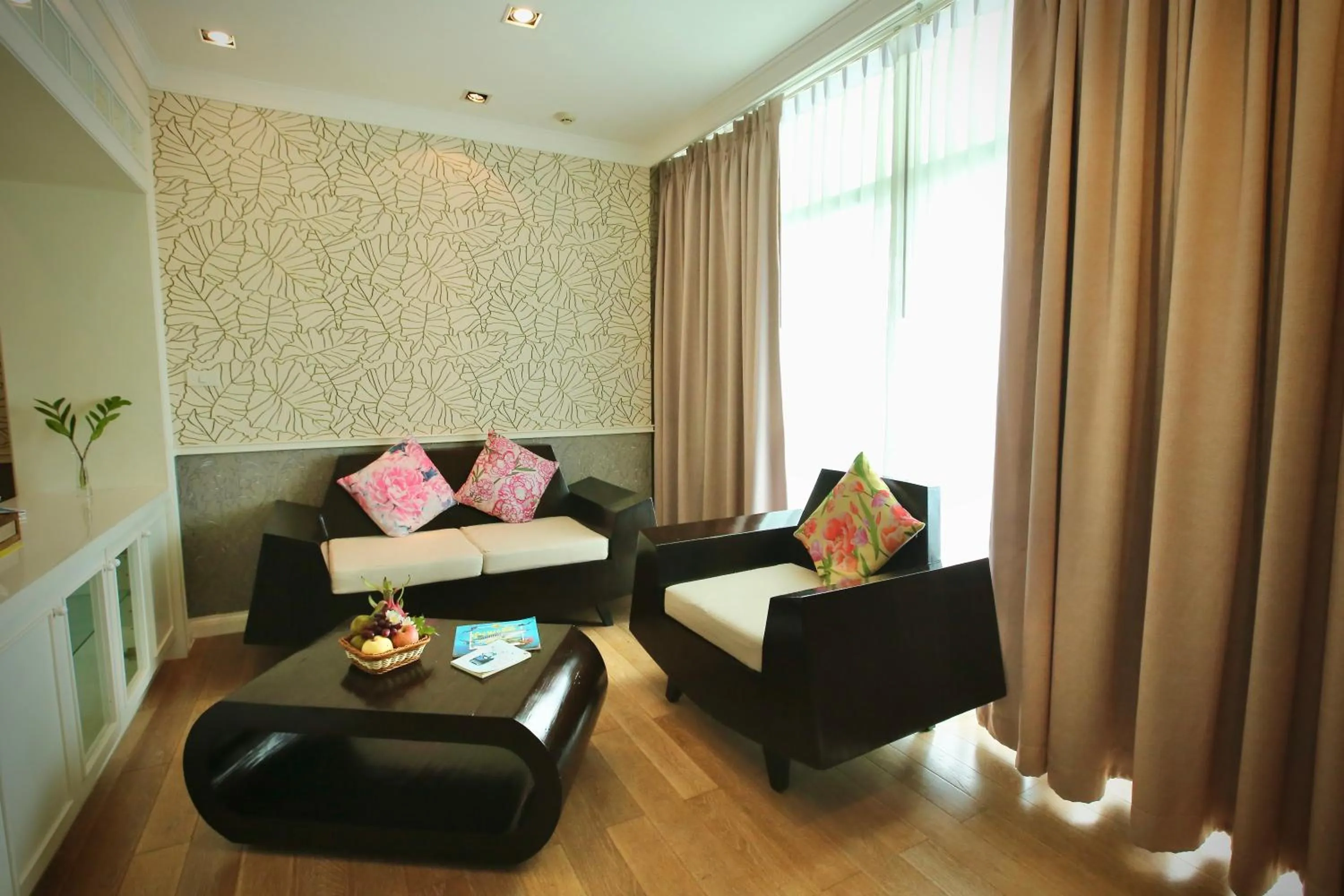 Living room in A-Te Chumphon Hotel - SHA Plus