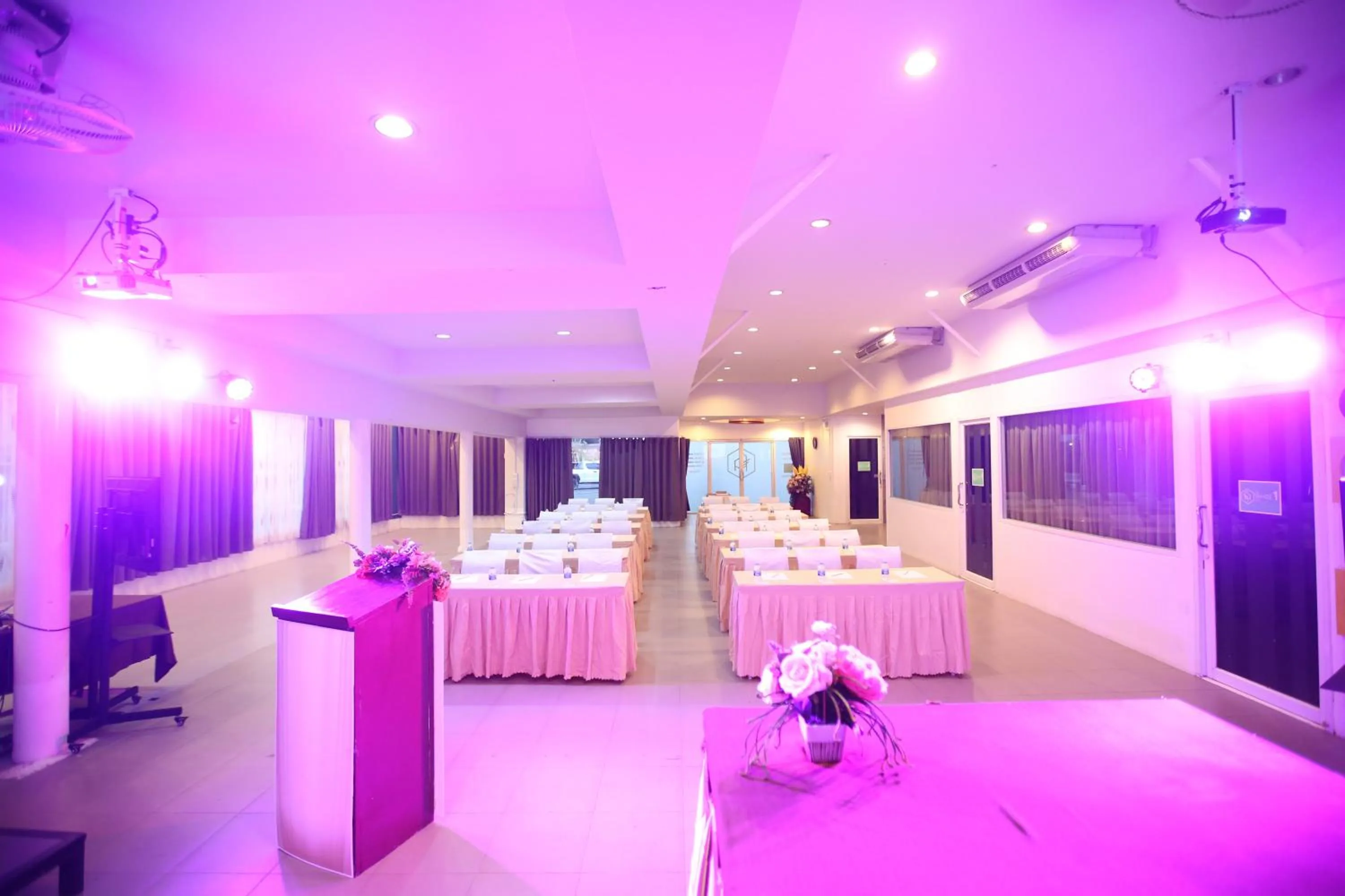 Meeting/conference room in A-Te Chumphon Hotel - SHA Plus