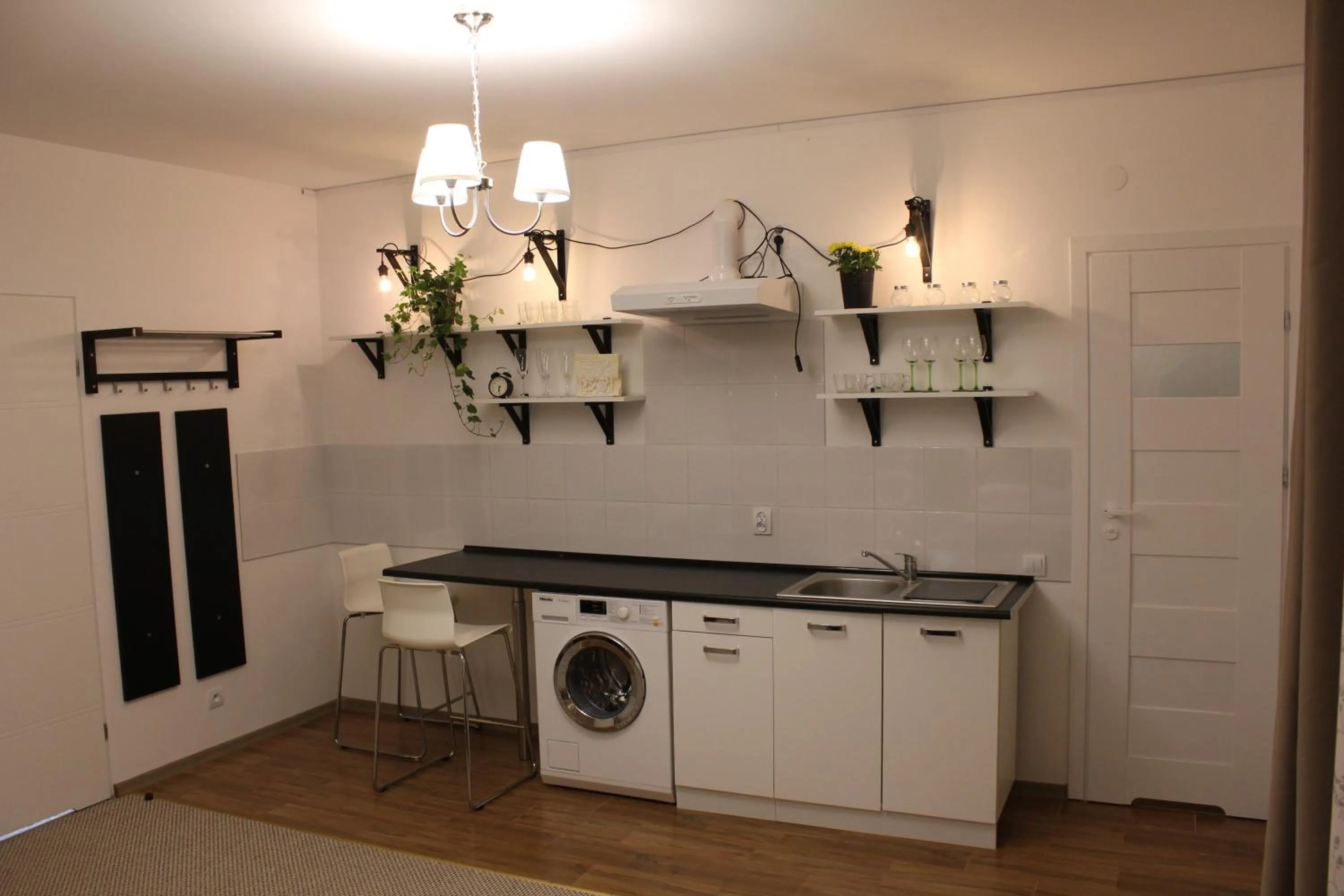 Kitchen or kitchenette in Kolorowa Guest Rooms