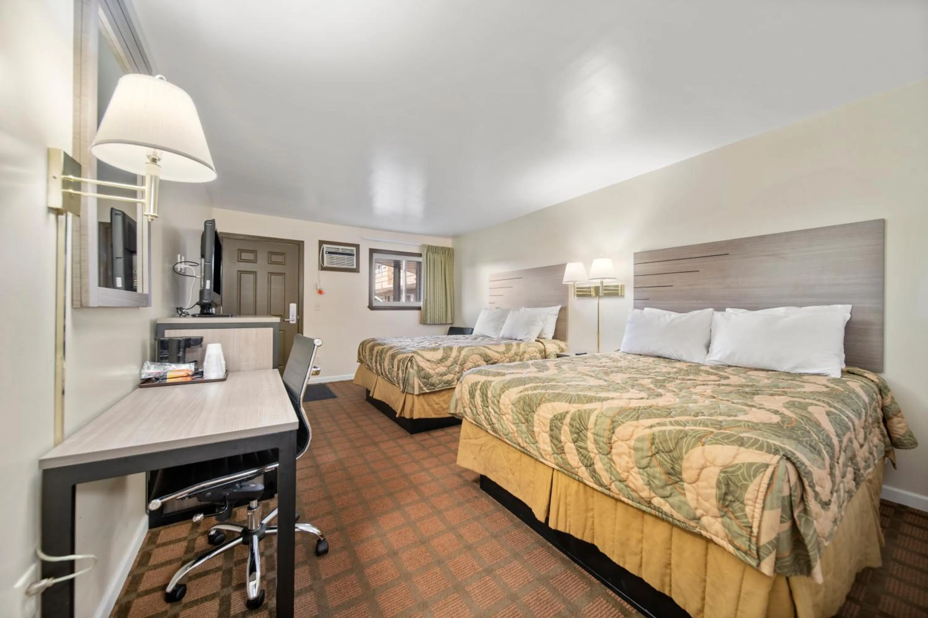 Bed in Park Drive Inn