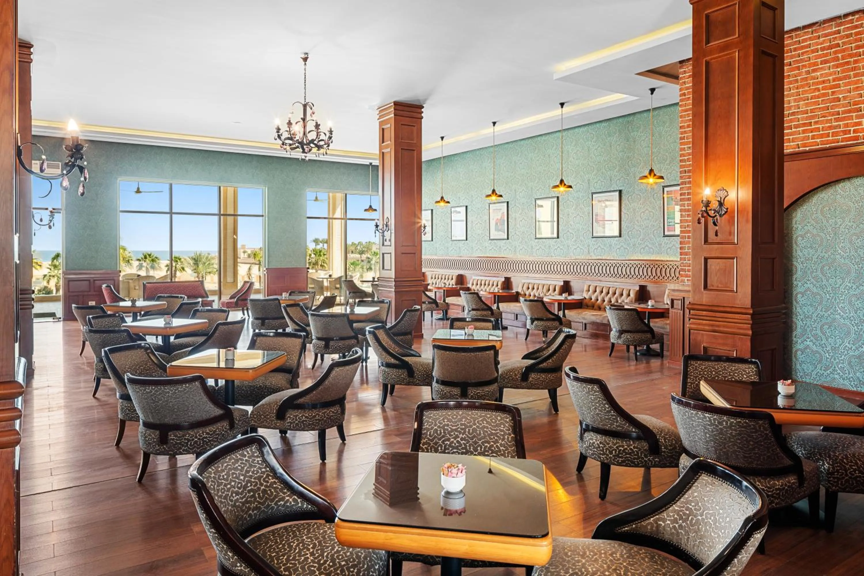 Food and drinks in Pickalbatros Aqua Blu Resort - Hurghada