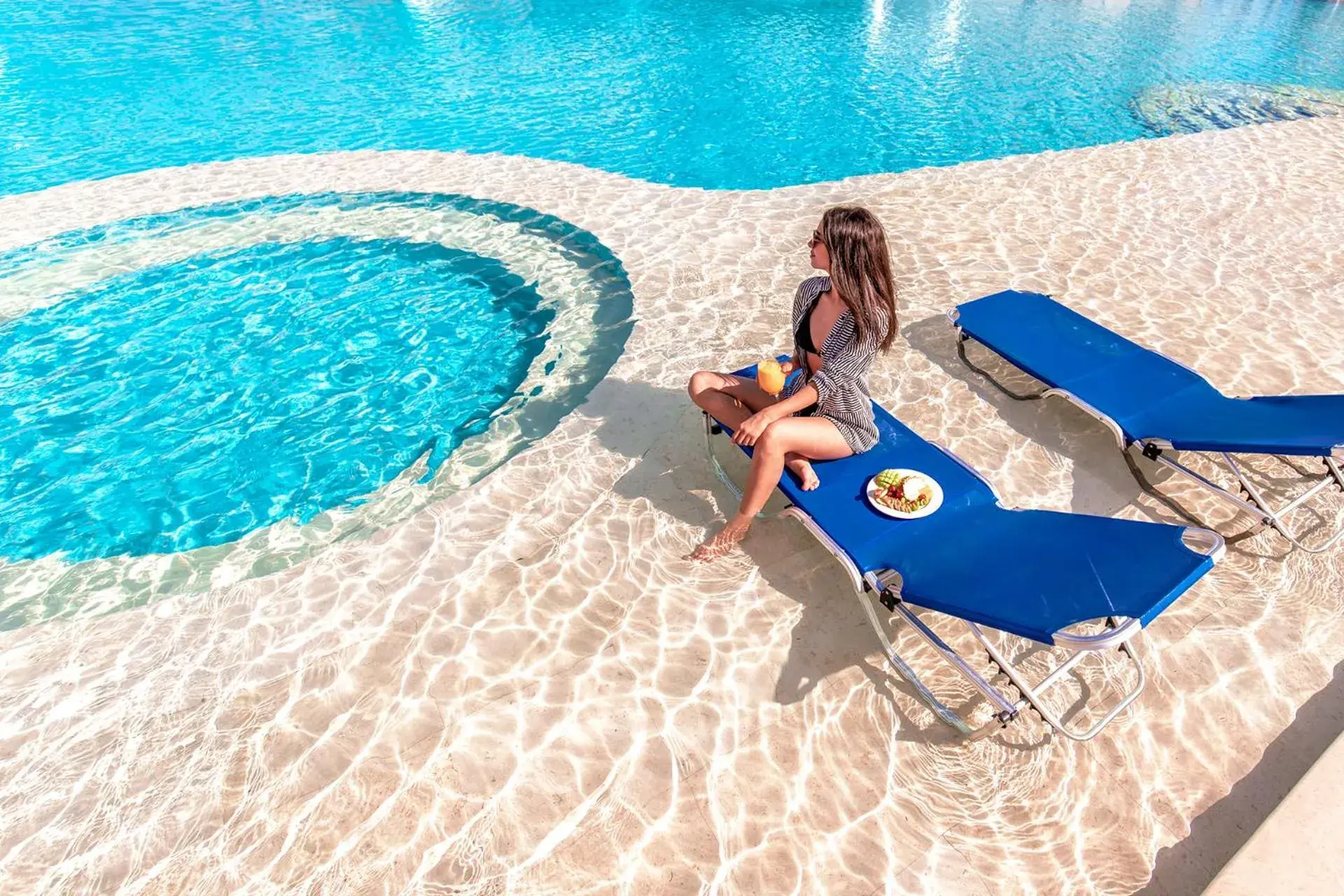 Swimming Pool in Pickalbatros Aqua Blu Resort - Hurghada