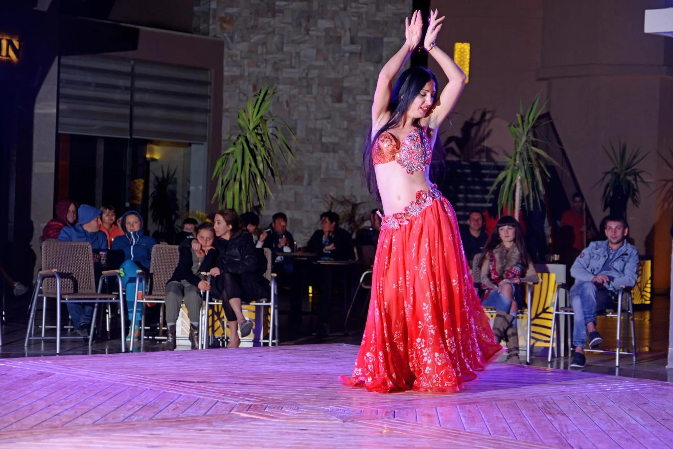 Evening entertainment in Pickalbatros Aqua Blu Resort - Hurghada