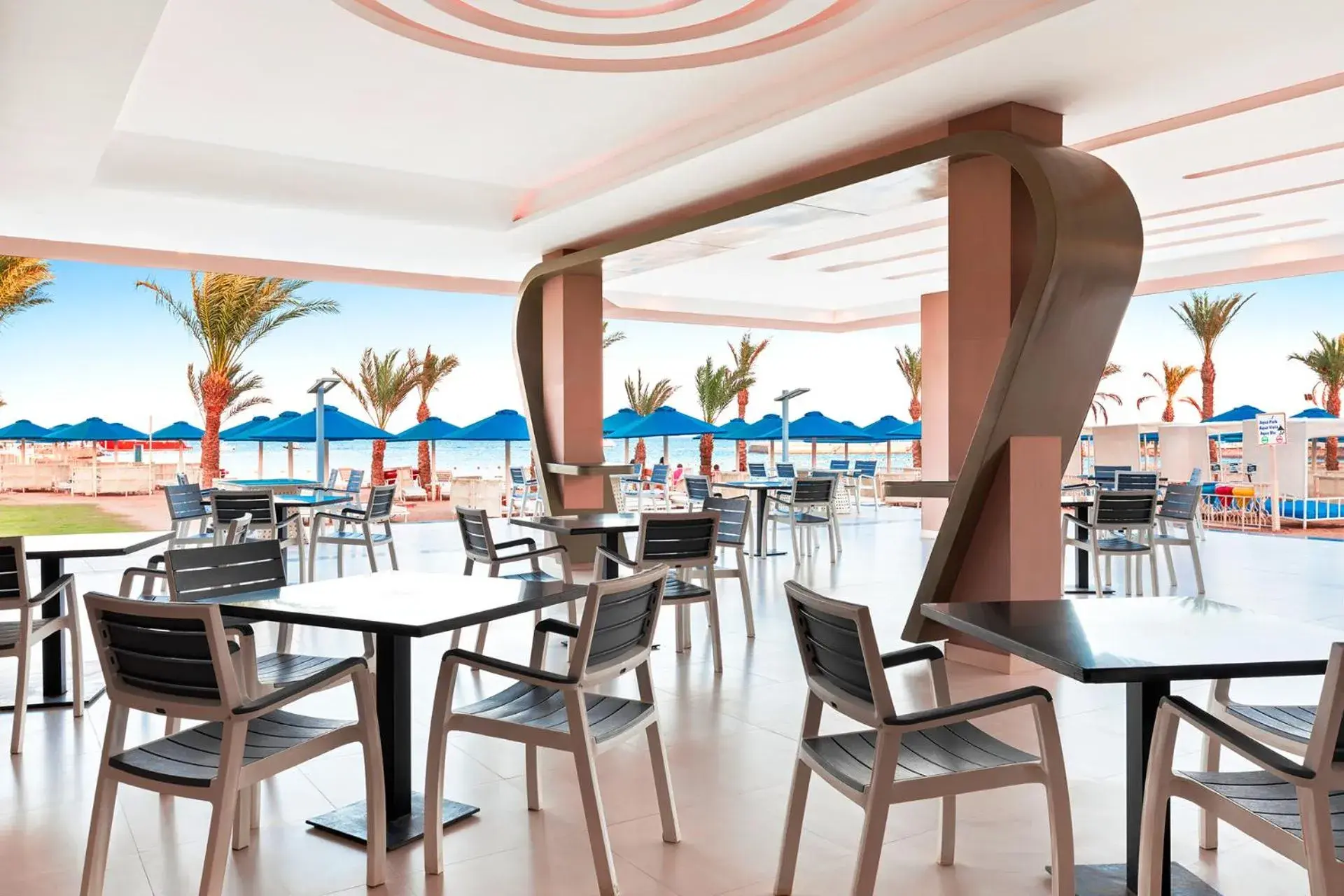 Lounge or bar, Restaurant/Places to Eat in Pickalbatros Aqua Blu Resort - Hurghada