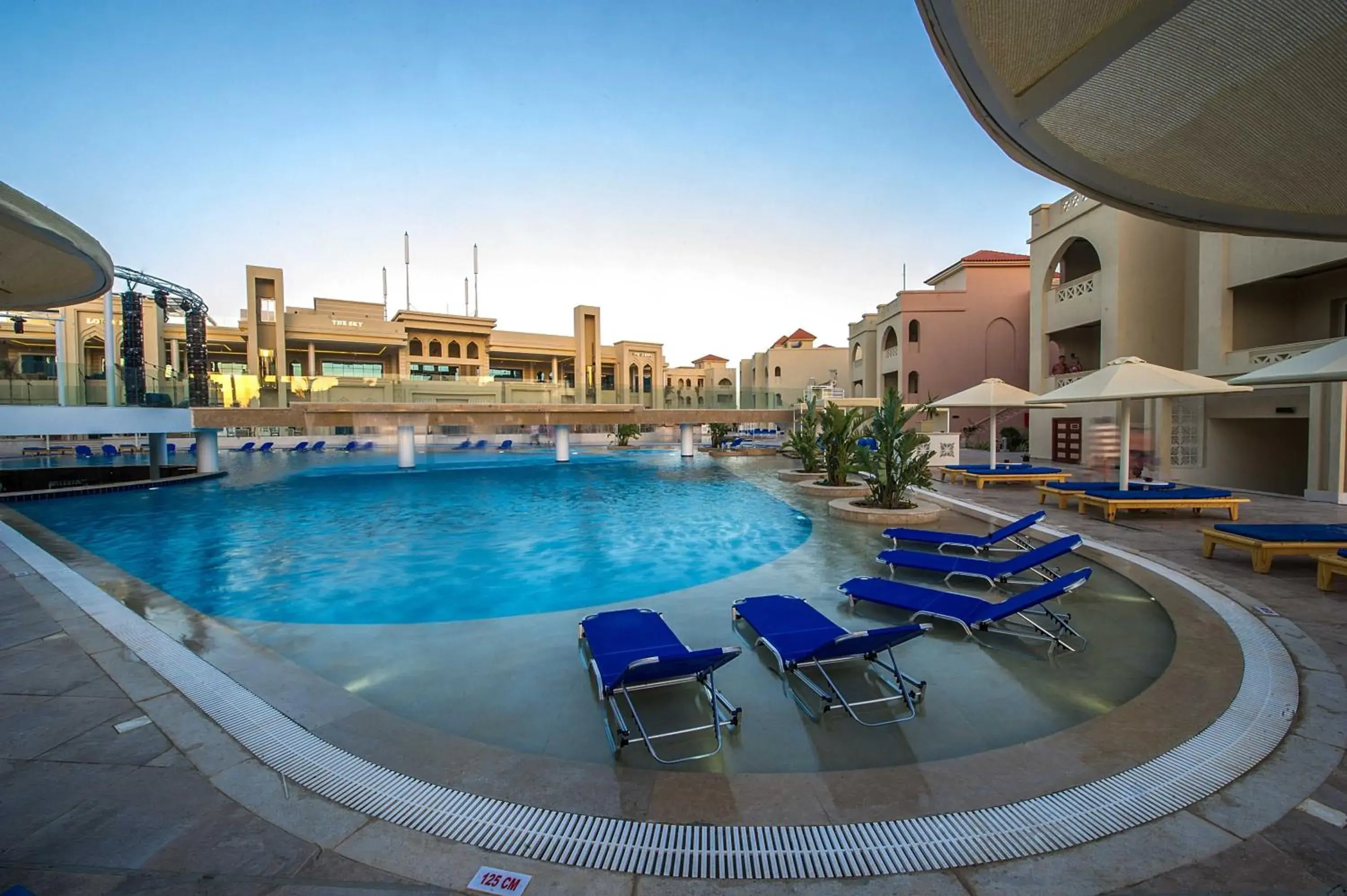 Pool view, Swimming Pool in Pickalbatros Aqua Blu Resort - Hurghada