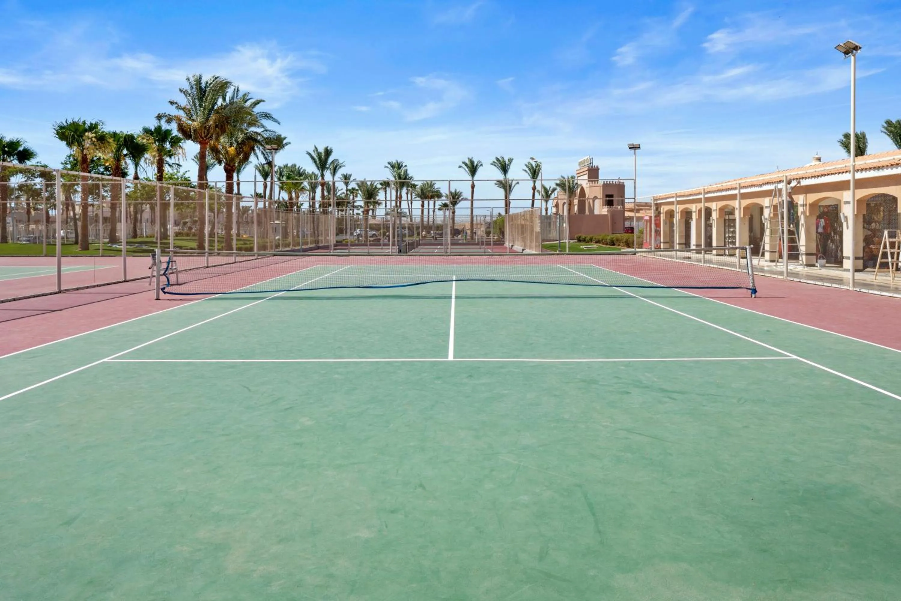 Tennis court in Pickalbatros Aqua Blu Resort - Hurghada