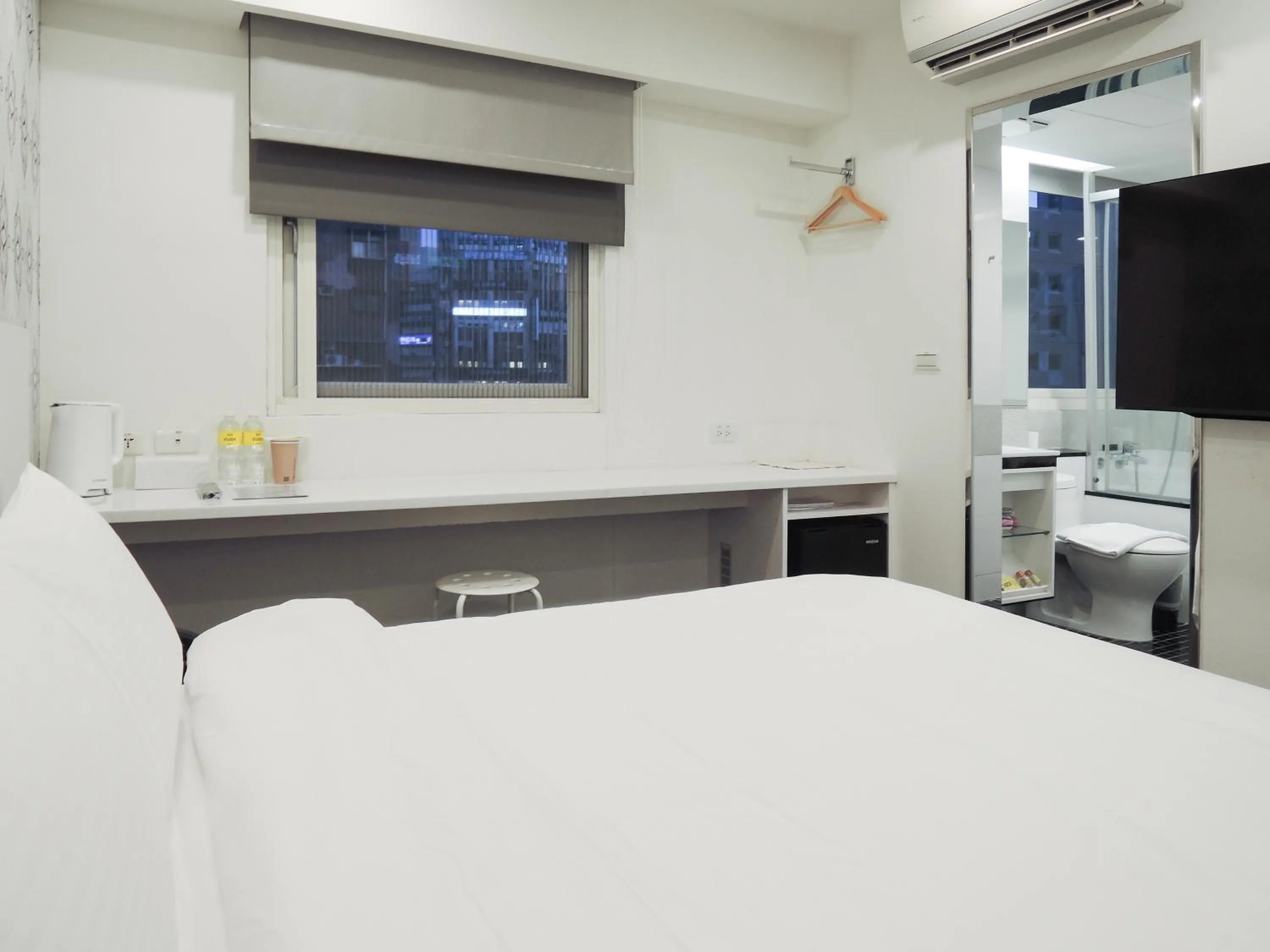 Bed in CHECK inn Express Taipei Yongkang