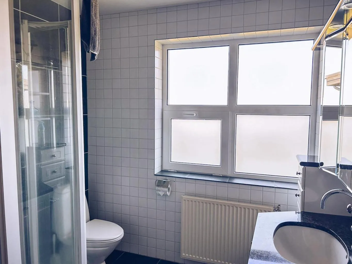 Shower in Ármót Guesthouse