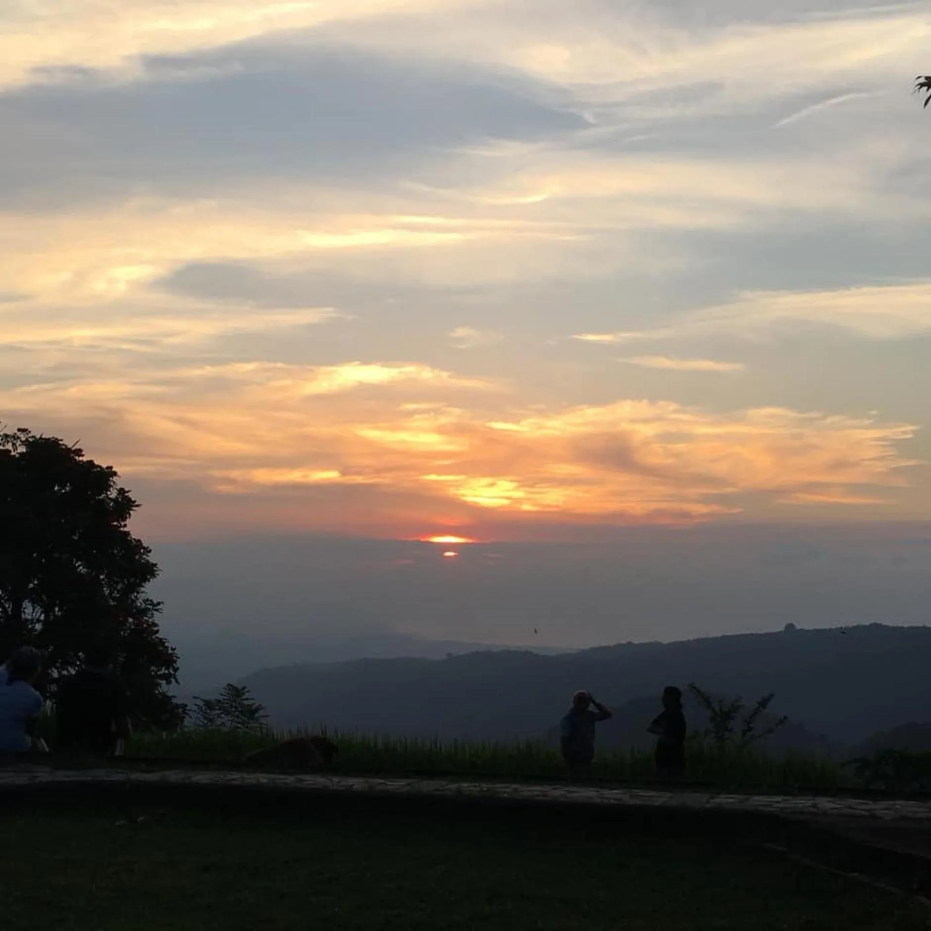 Sunset in Puri Lumbung Cottages Restaurant & Spa Munduk