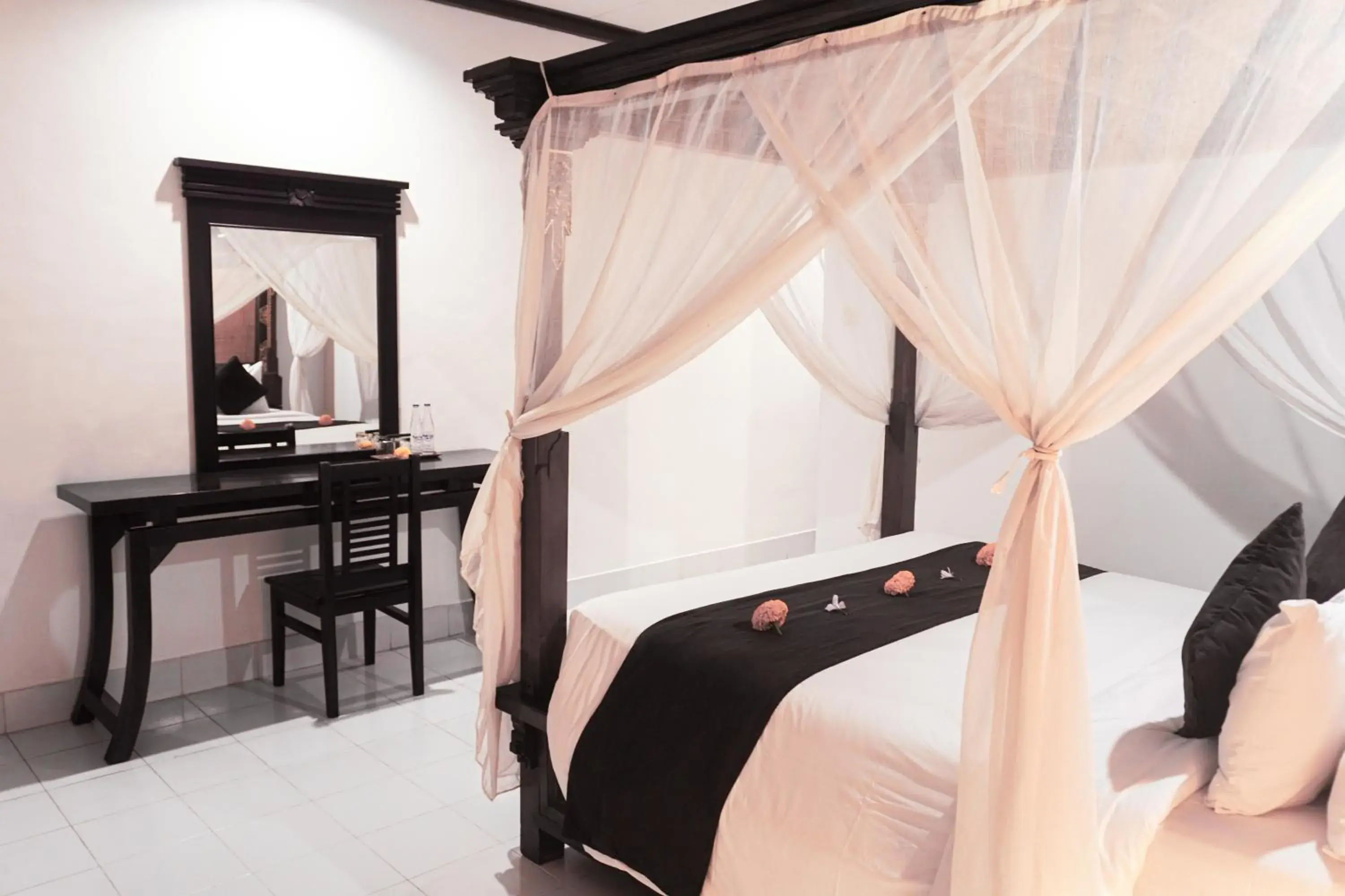 Bed in Garden View Ubud Bed in Garden View Ubud