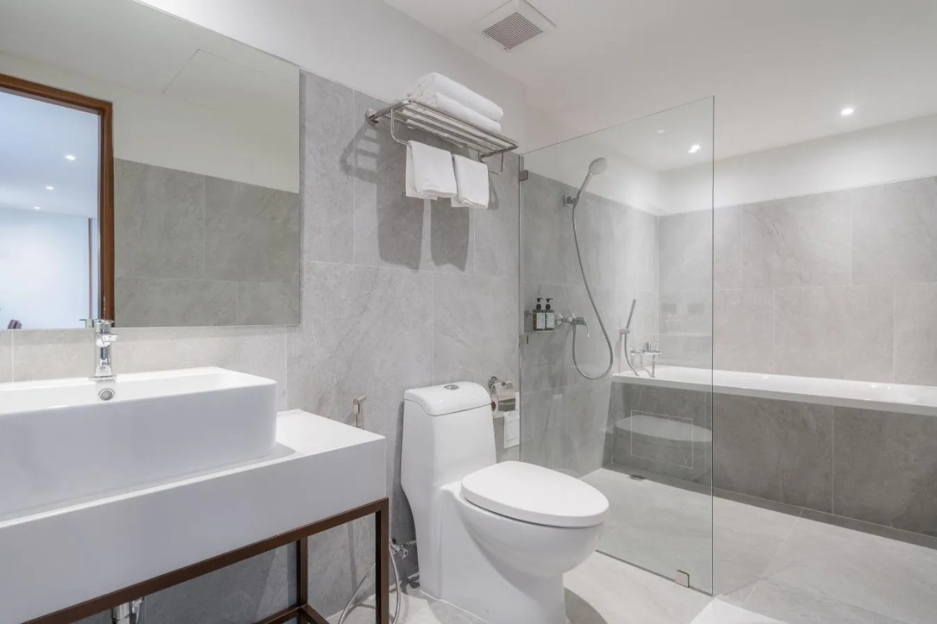 Bathroom in True Siam Phayathai Hotel