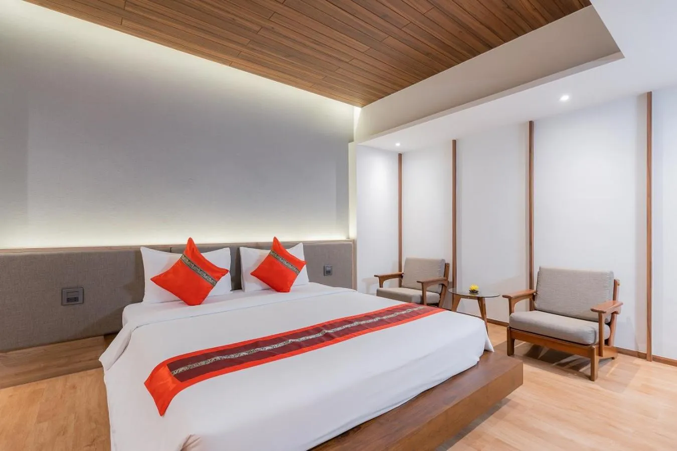 Bed in True Siam Phayathai Hotel