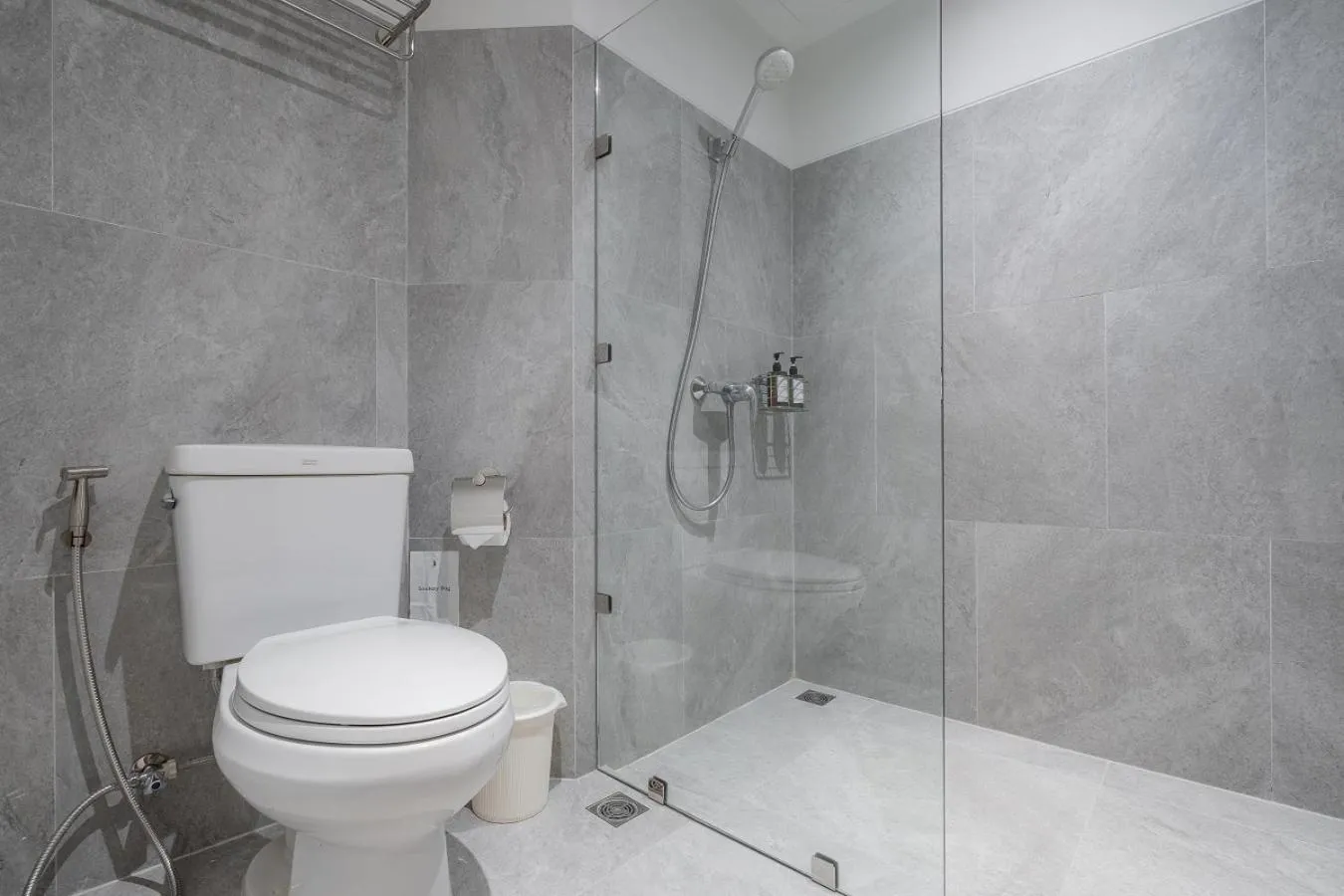 Shower in True Siam Phayathai Hotel