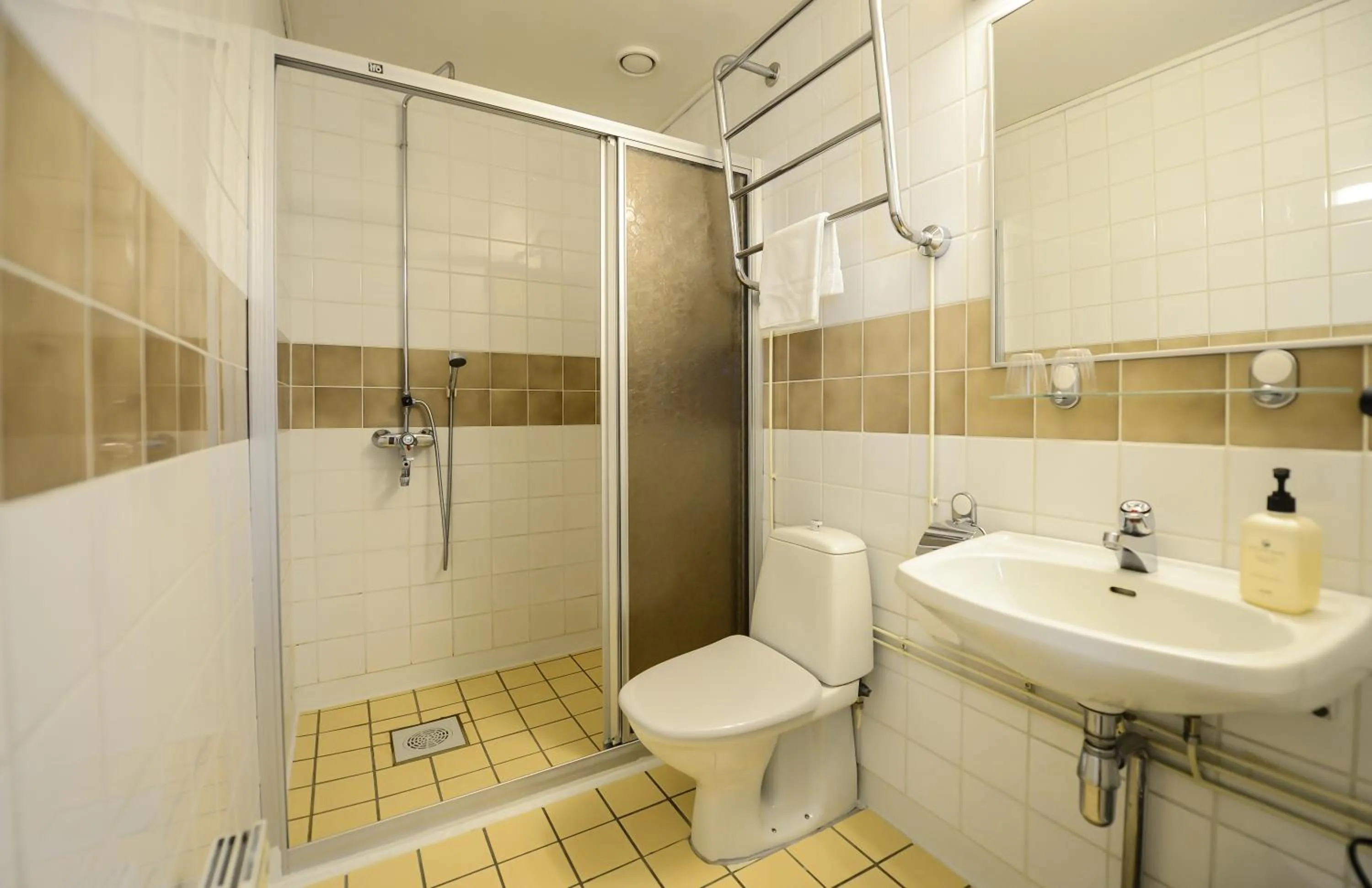 Bathroom in Hotel Sea Front