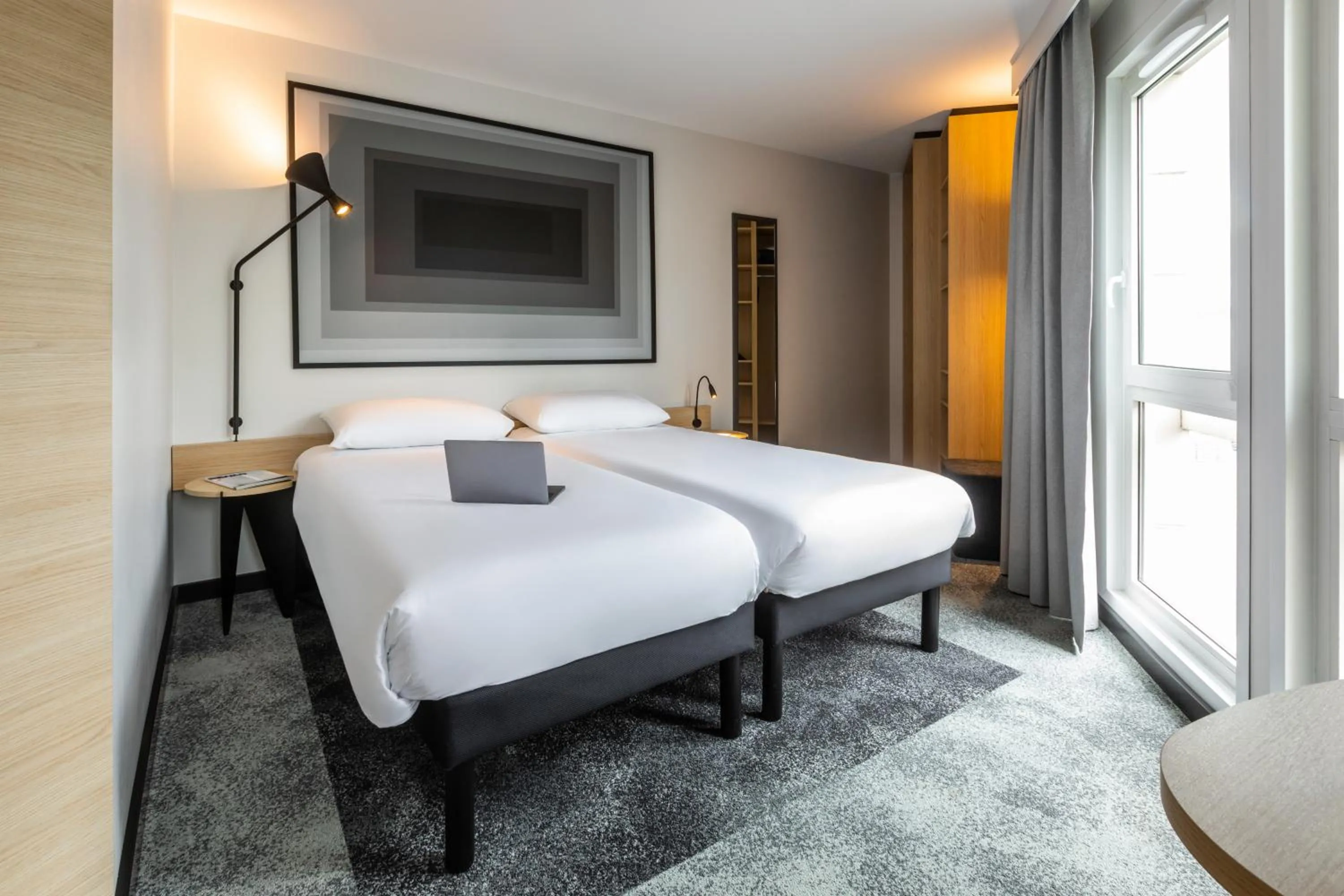 Bed in ibis Nancy Centre Stanislas