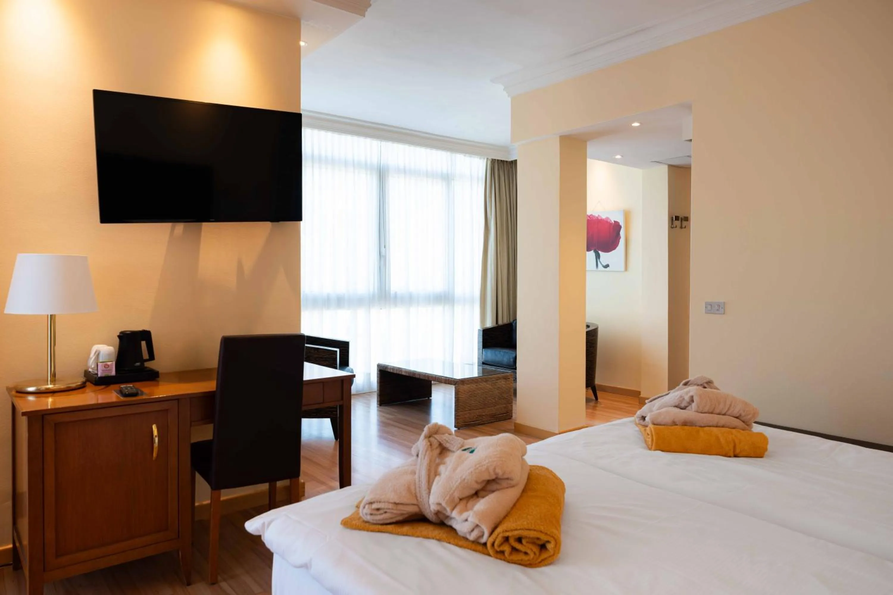 Photo of the whole room, Bed in Hotel Terme Leonardo