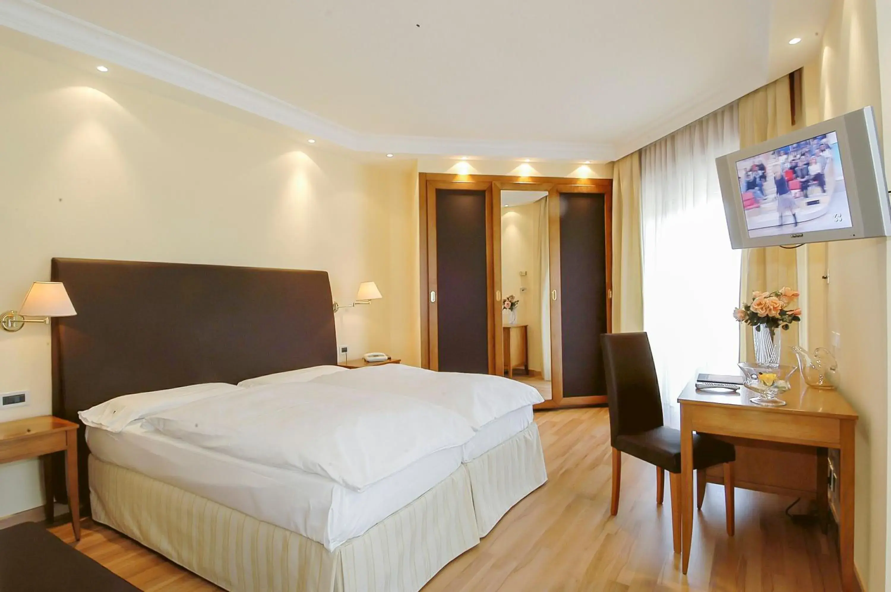 Superior Double or Twin Room in Hotel Terme Leonardo Superior Double or Twin Room in Hotel Terme Leonardo