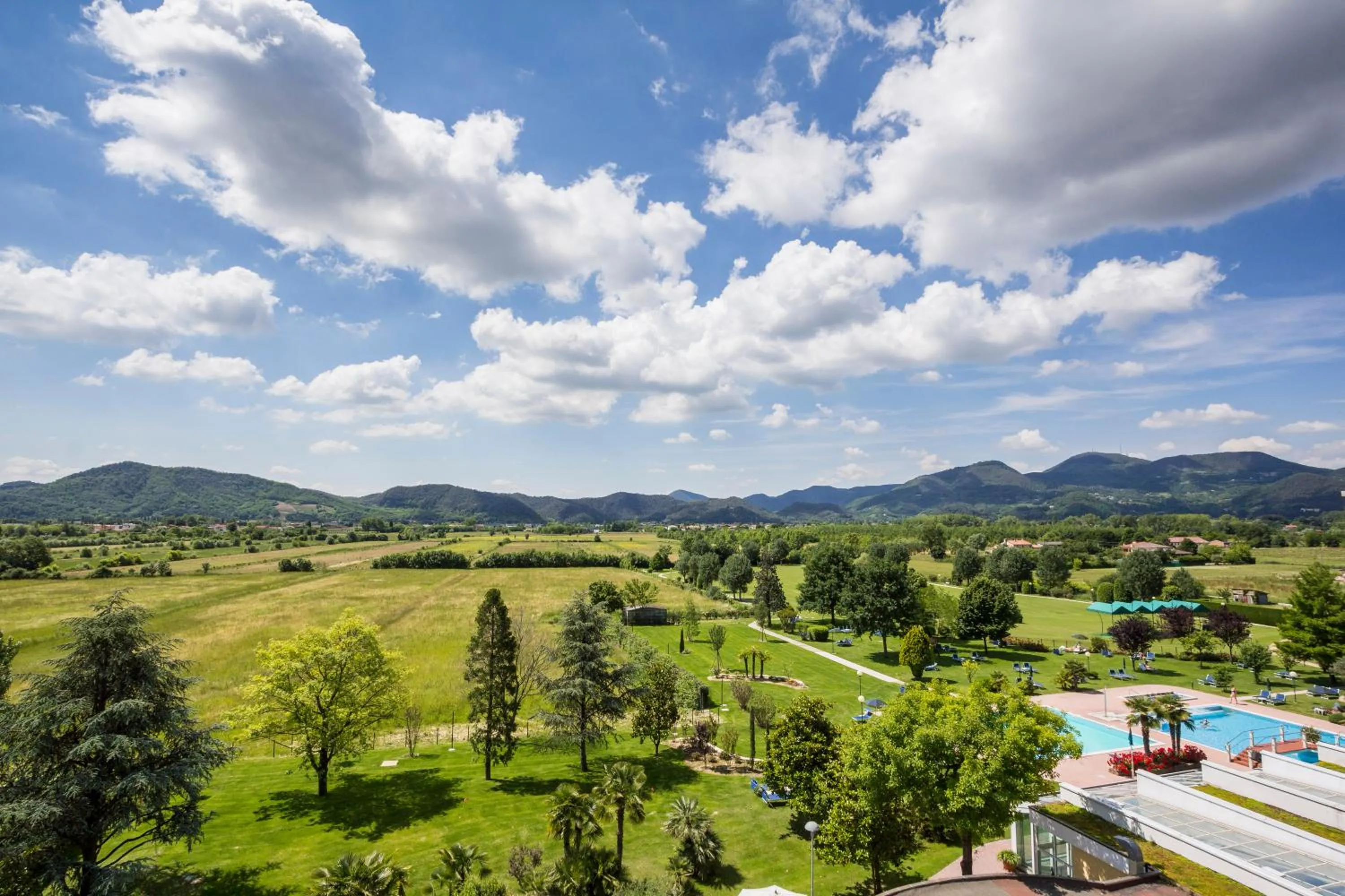 Garden in Hotel Terme Leonardo