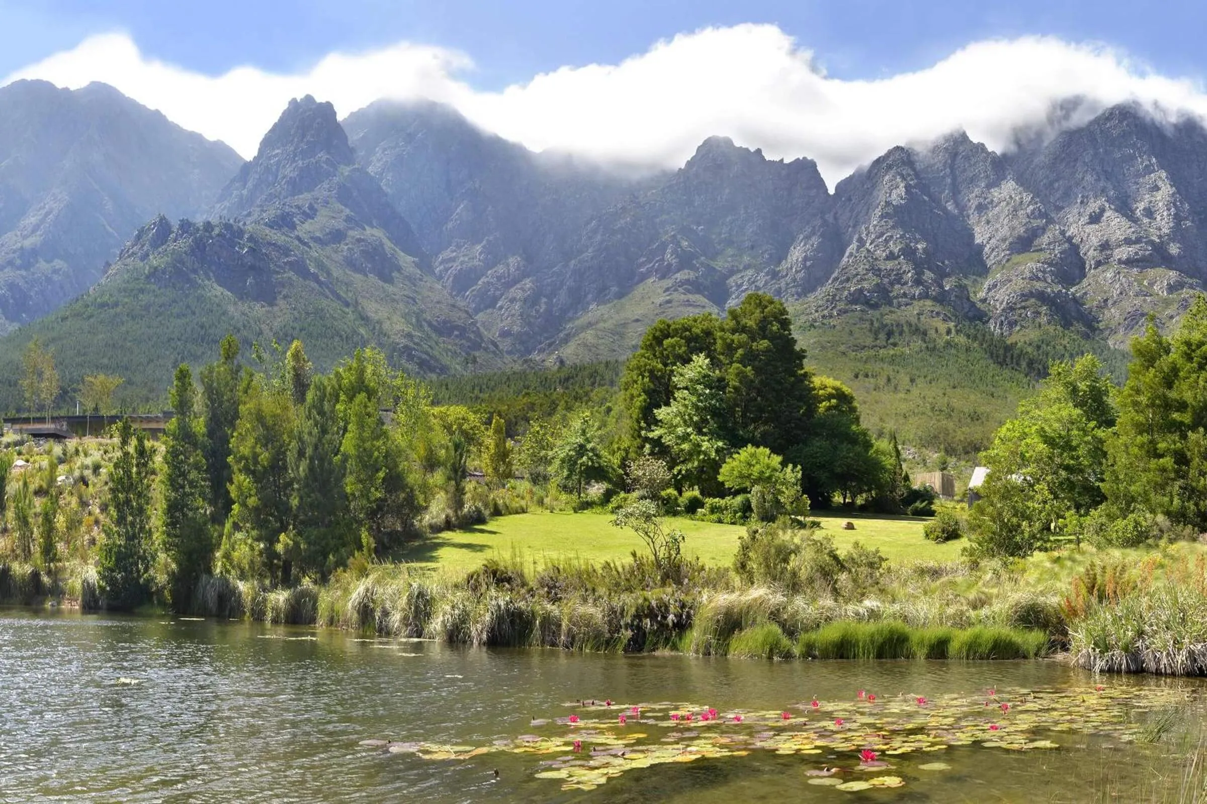 Umami Mountain Retreat