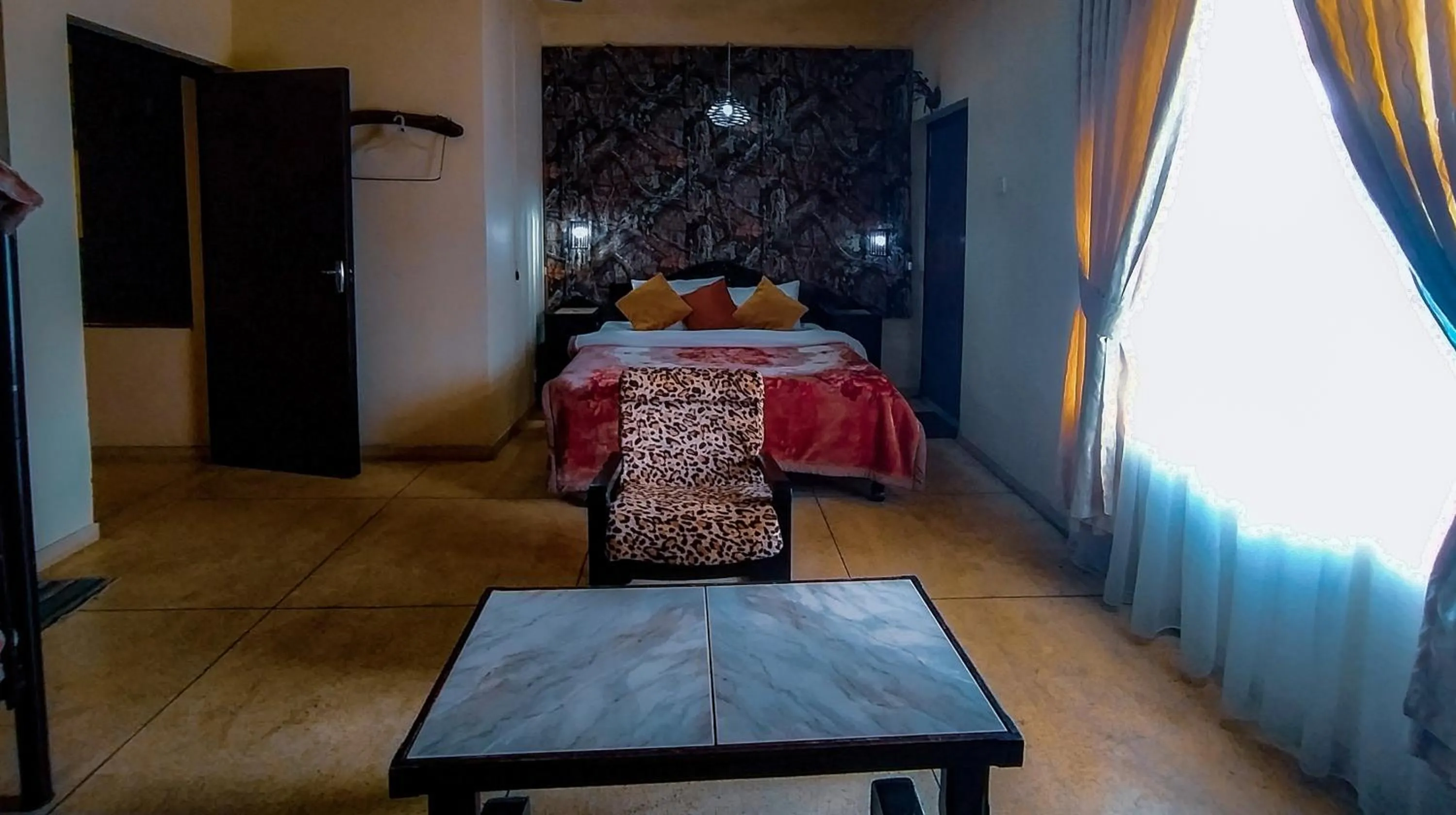 Bed in Lake Breeze