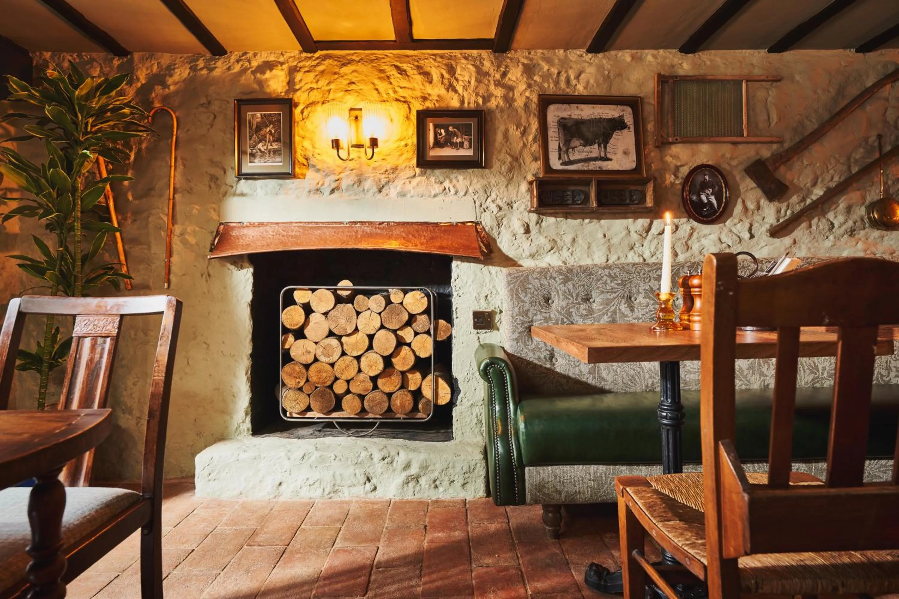 Dining area in The Masons Arms
