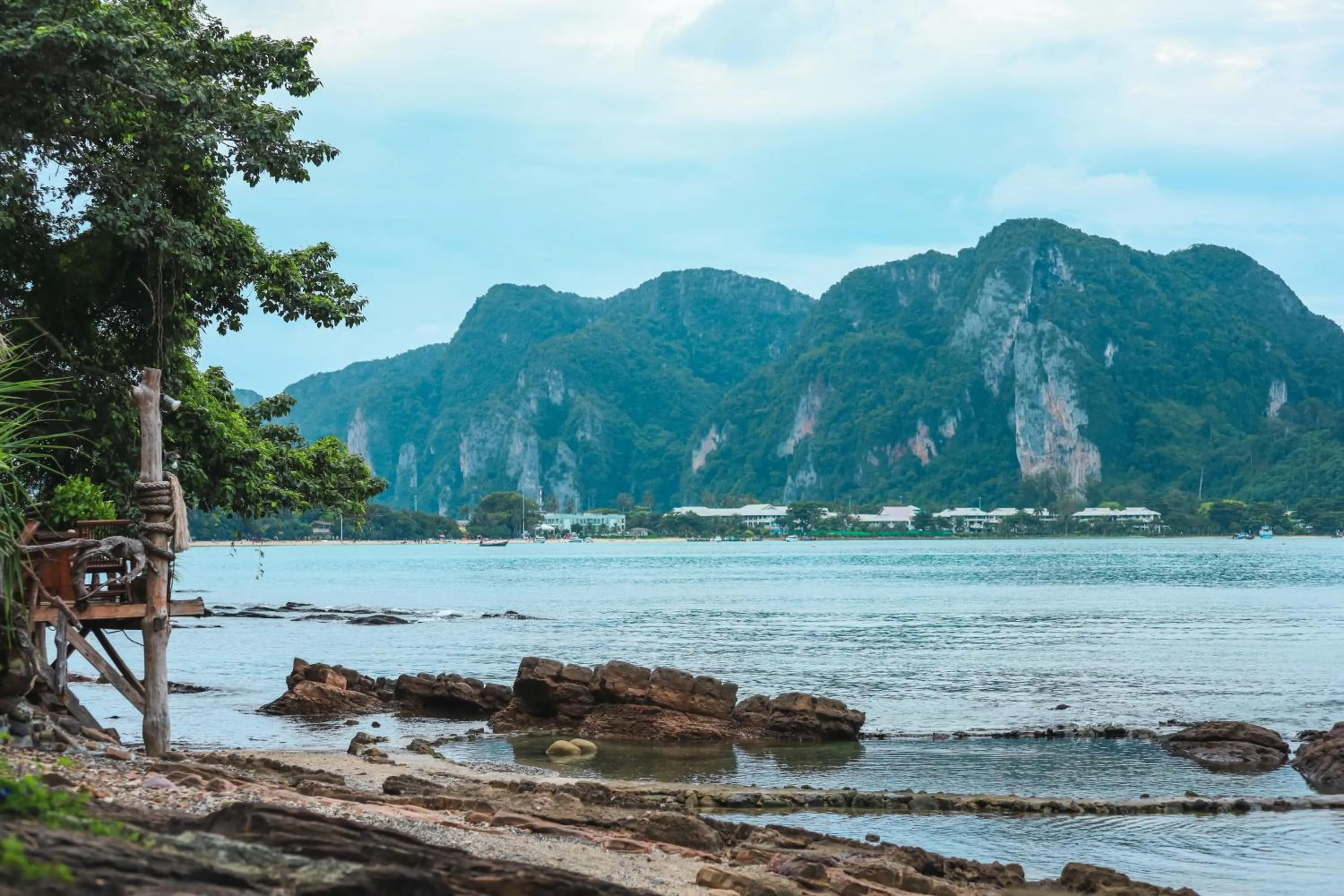 Phi Phi Sunset Bay Resort