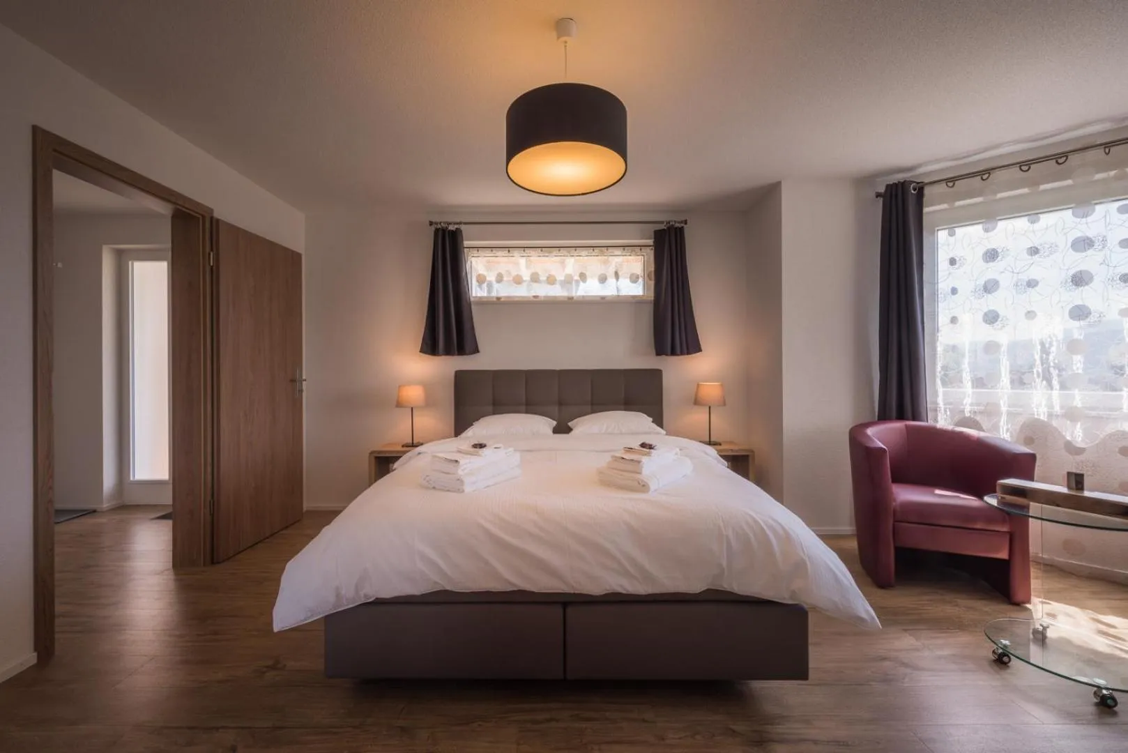 Photo of the whole room, Bed in B+B Passifleur