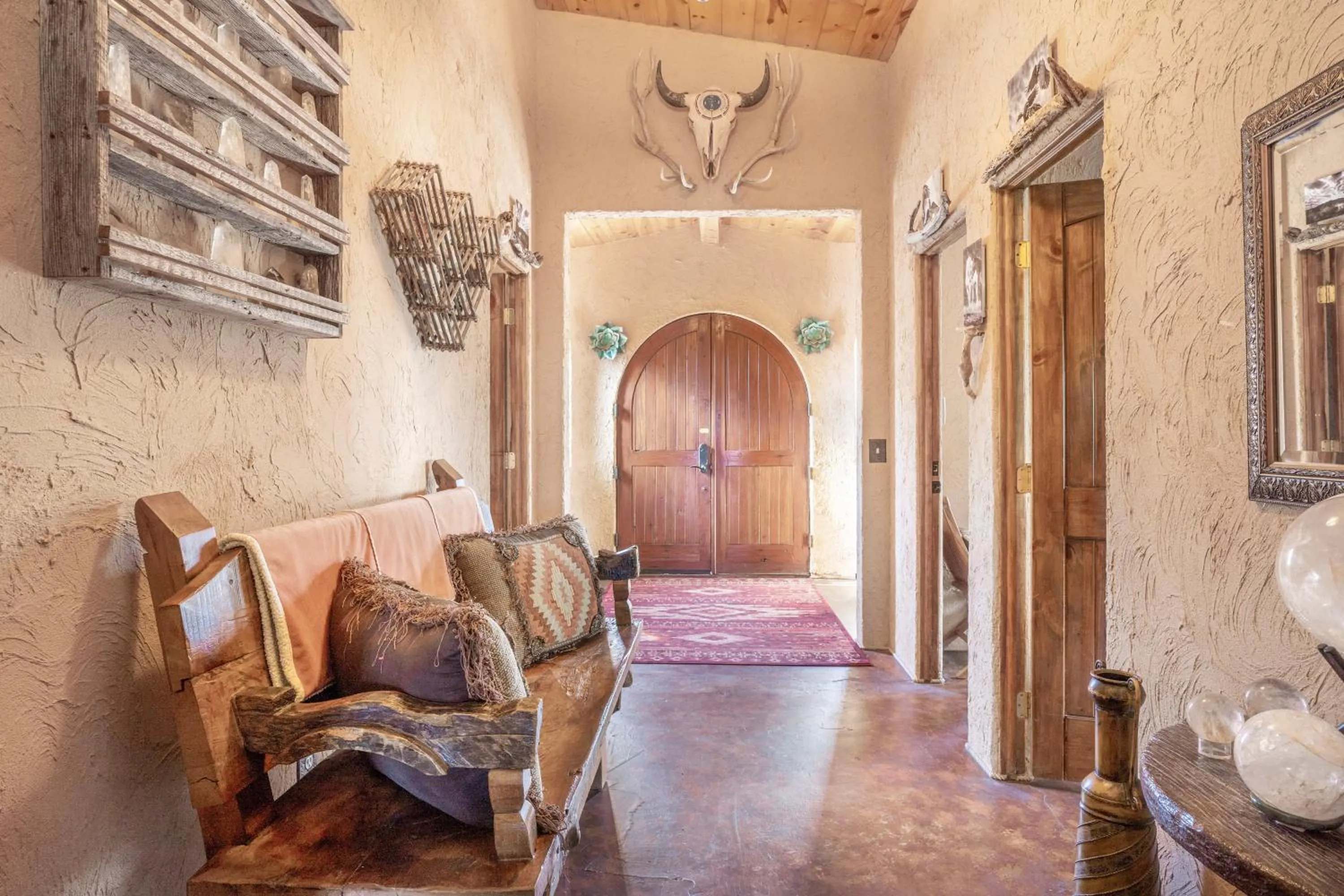 Facade/entrance in Zion Villa True North