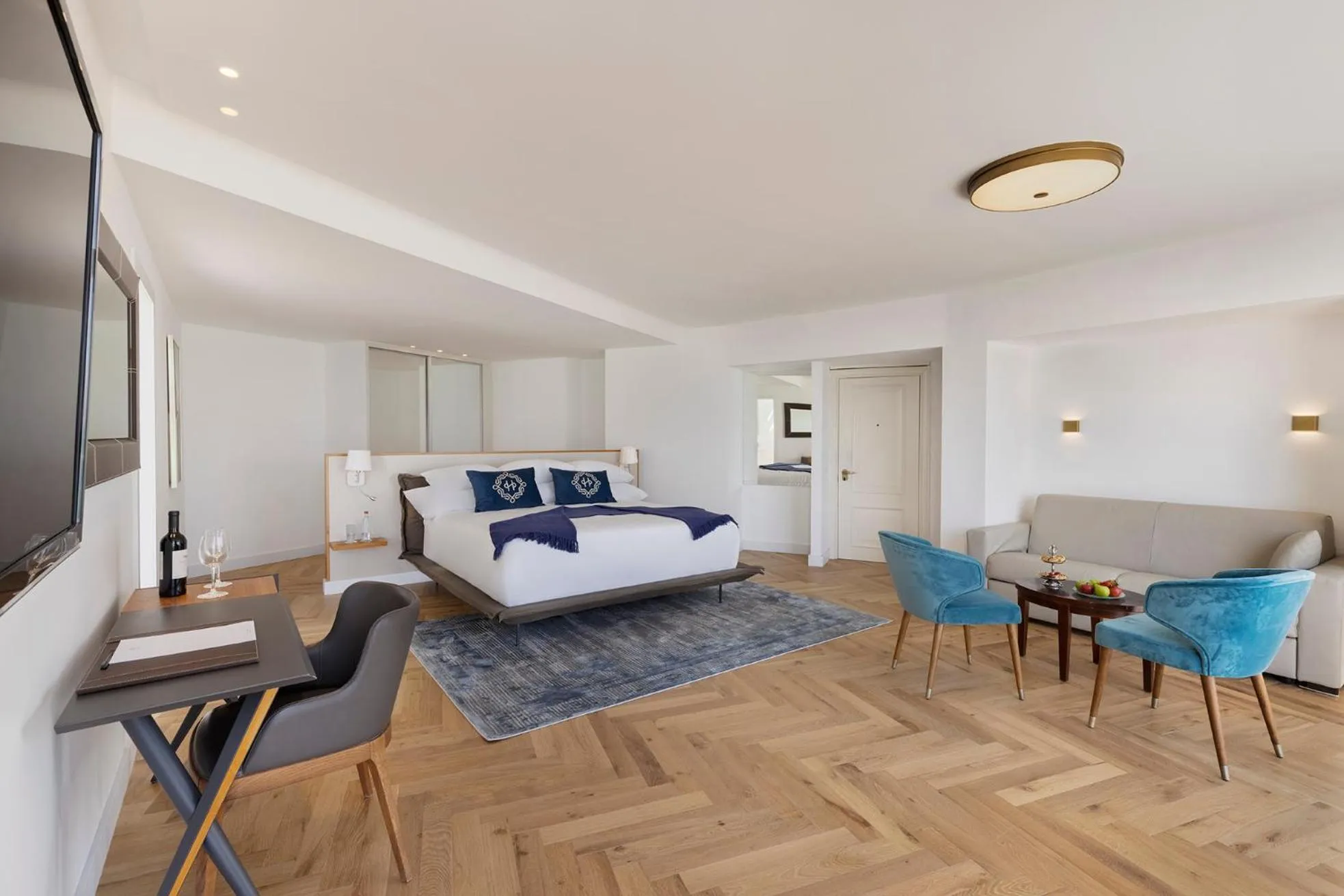 Living room, Bed in Herbert Samuel Hod Dead Sea Hotel