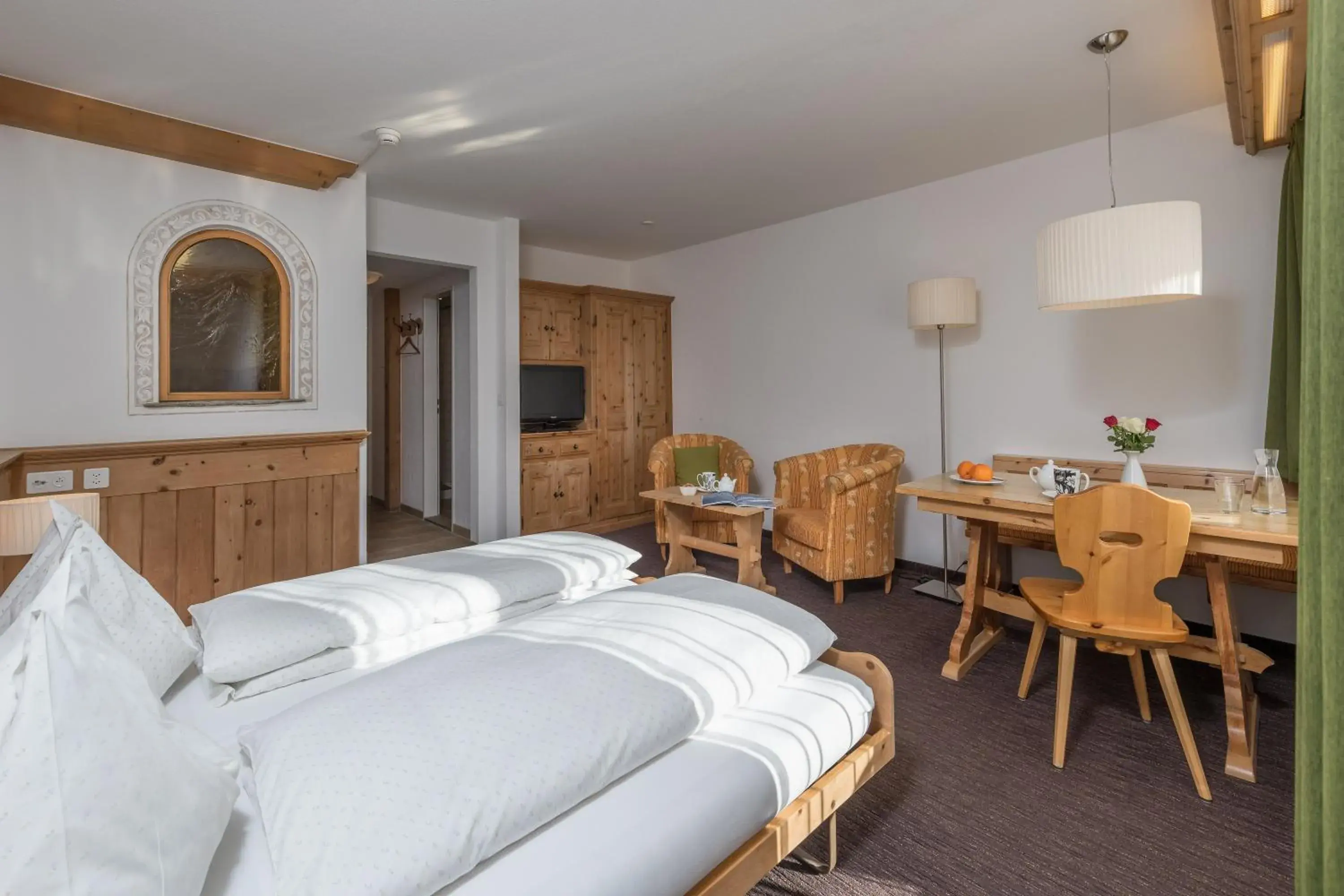 Double Room with Balcony - single occupancy in Hotel Seraina Double Room with Balcony - single occupancy in Hotel Seraina