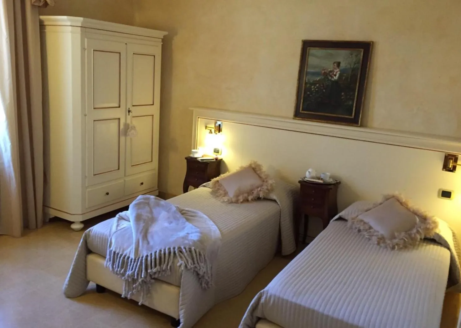 Photo of the whole room in Villa Della Certosa