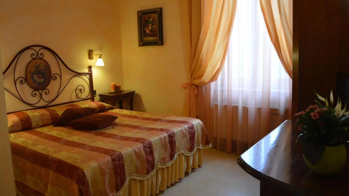 Bedroom in Villa Della Certosa