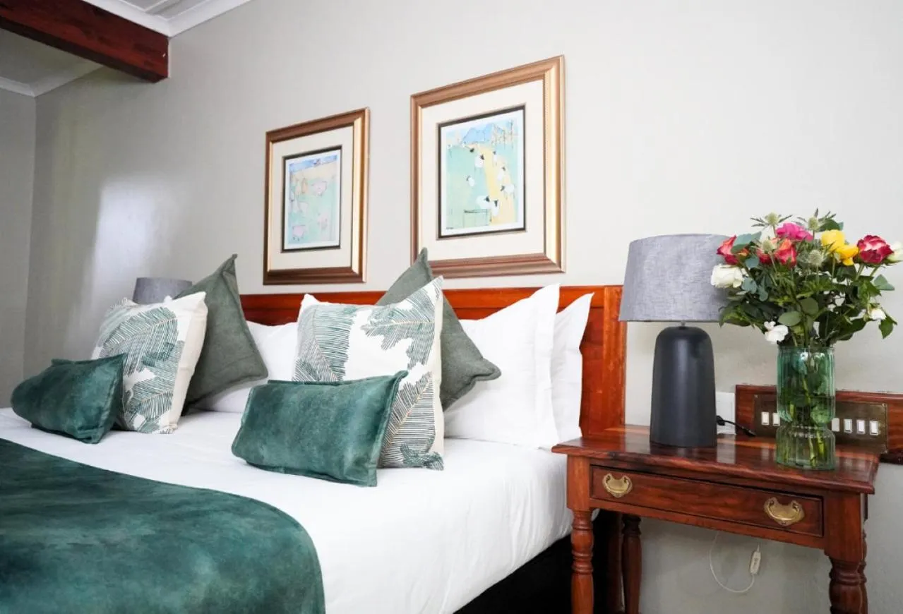 Bed in Coach House Hotel & Spa Tzaneen