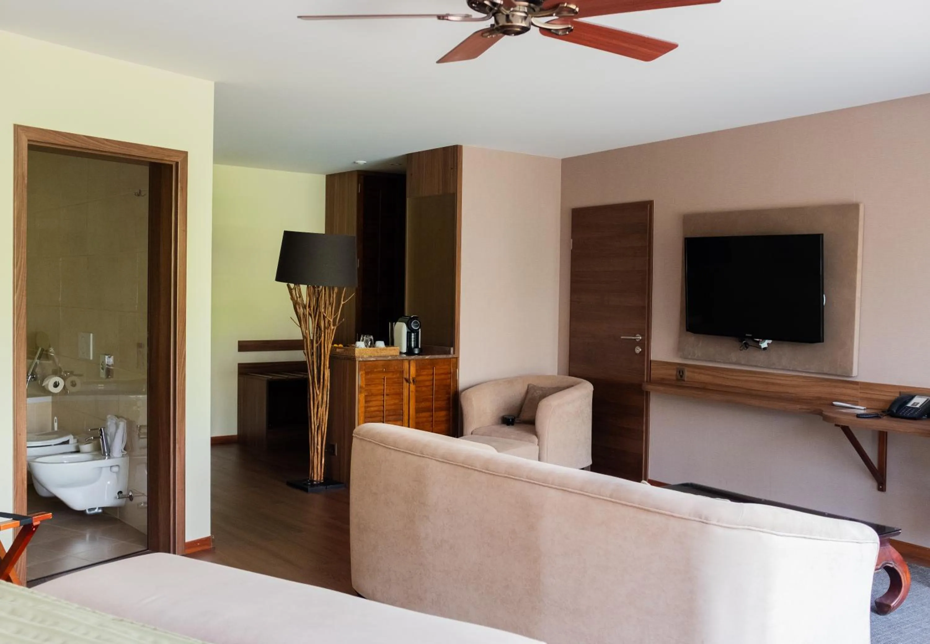 Bed in Baron Tavernier Hotel Restaurant & SPA