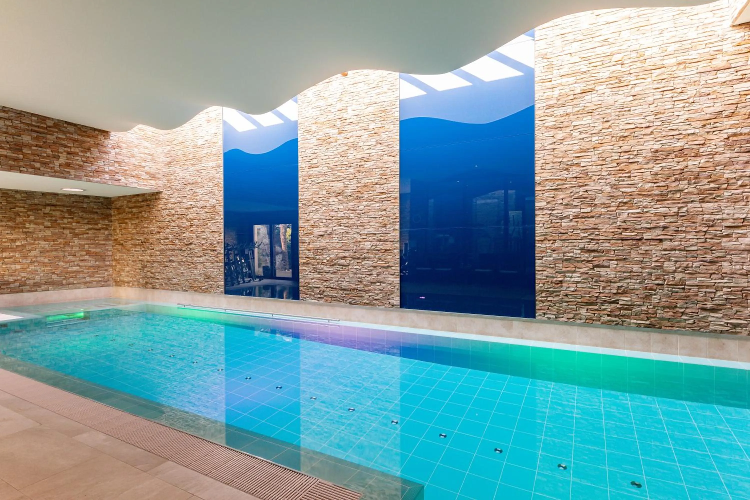 Spa and wellness centre/facilities in Baron Tavernier Hotel Restaurant & SPA