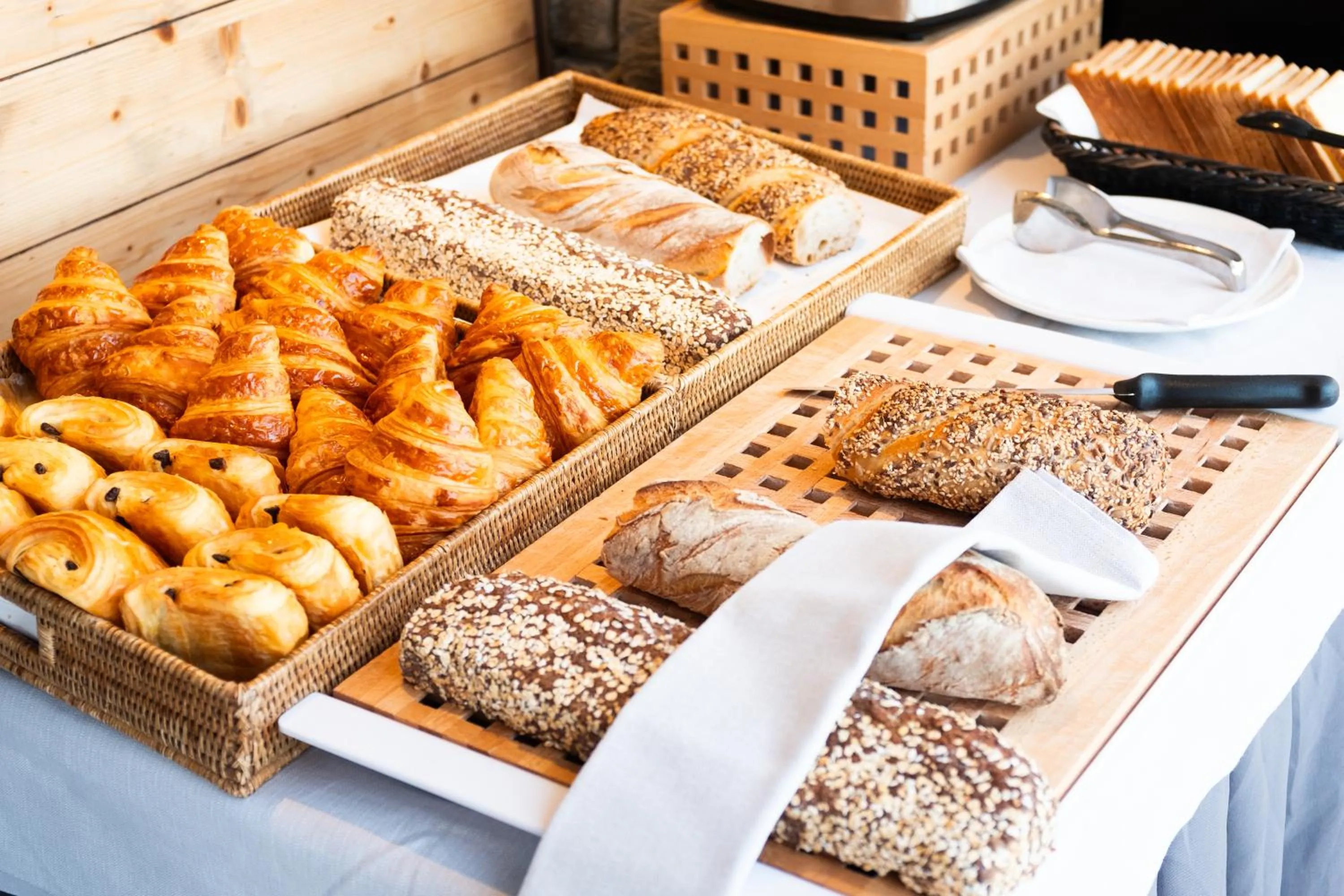 Restaurant/places to eat in Baron Tavernier Hotel Restaurant & SPA