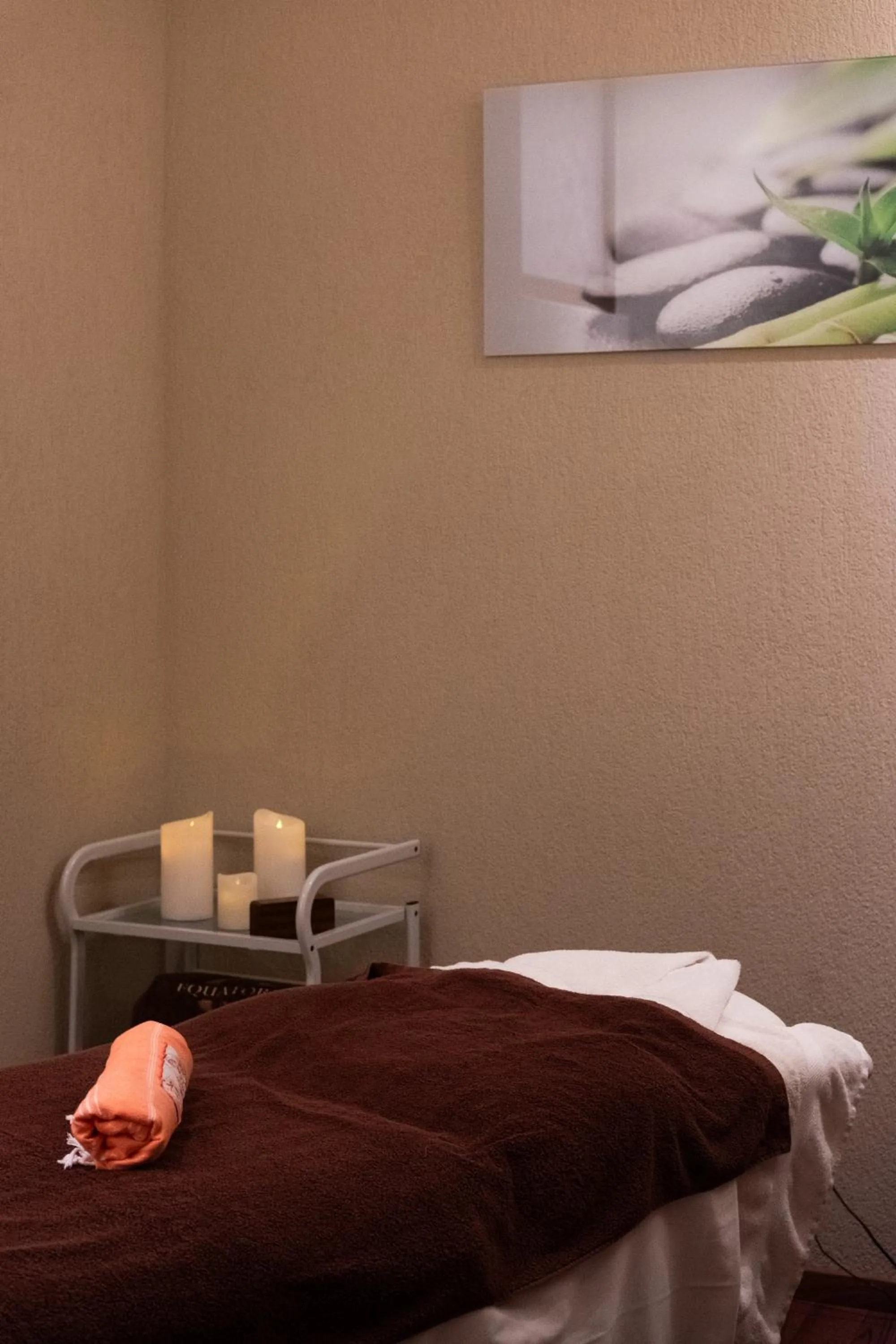 Massage, Bed in Baron Tavernier Hotel Restaurant & SPA