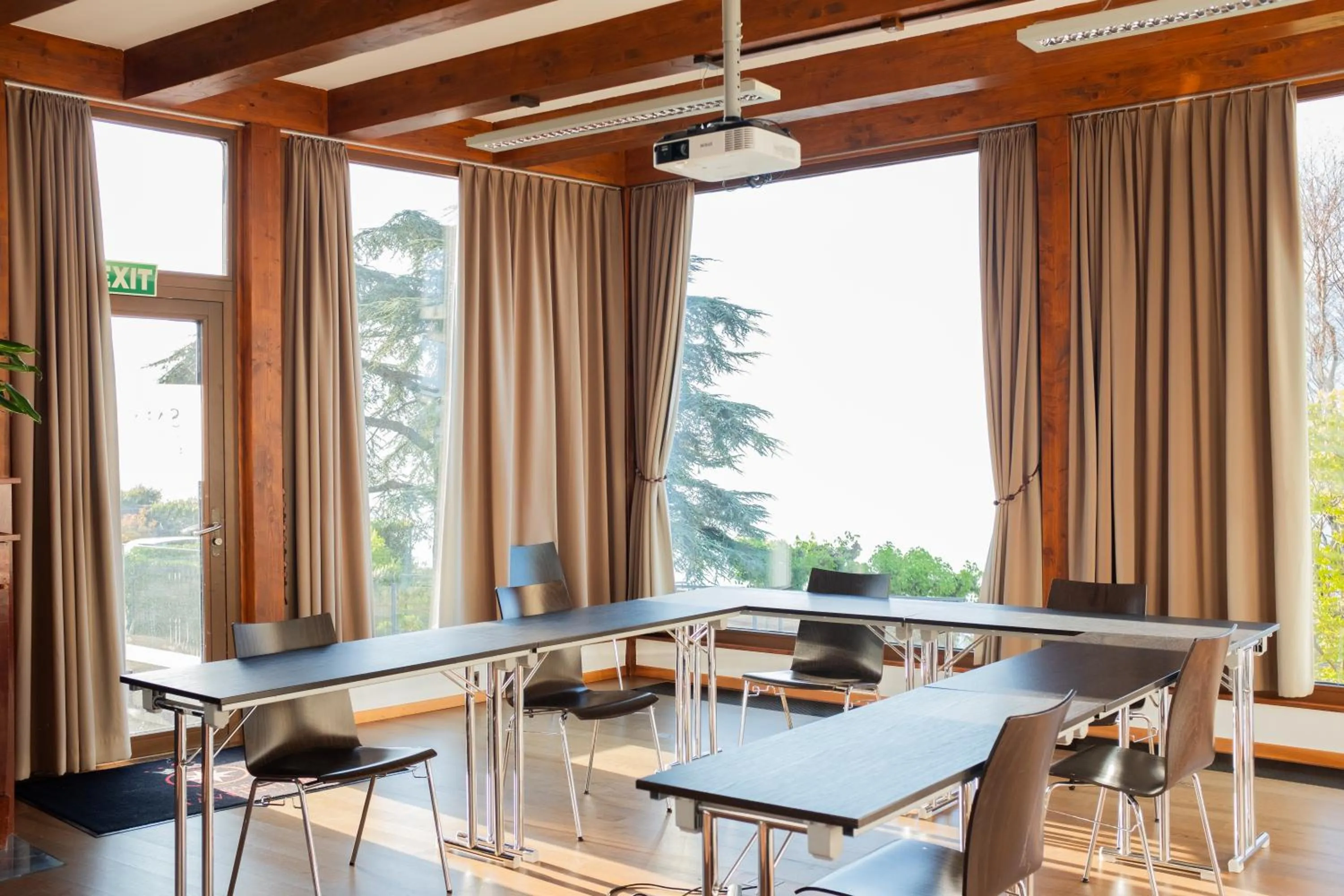 Meeting/conference room in Baron Tavernier Hotel Restaurant & SPA