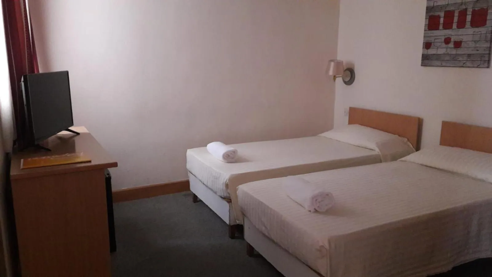 Photo of the whole room, Bed in Tropicana Hotel