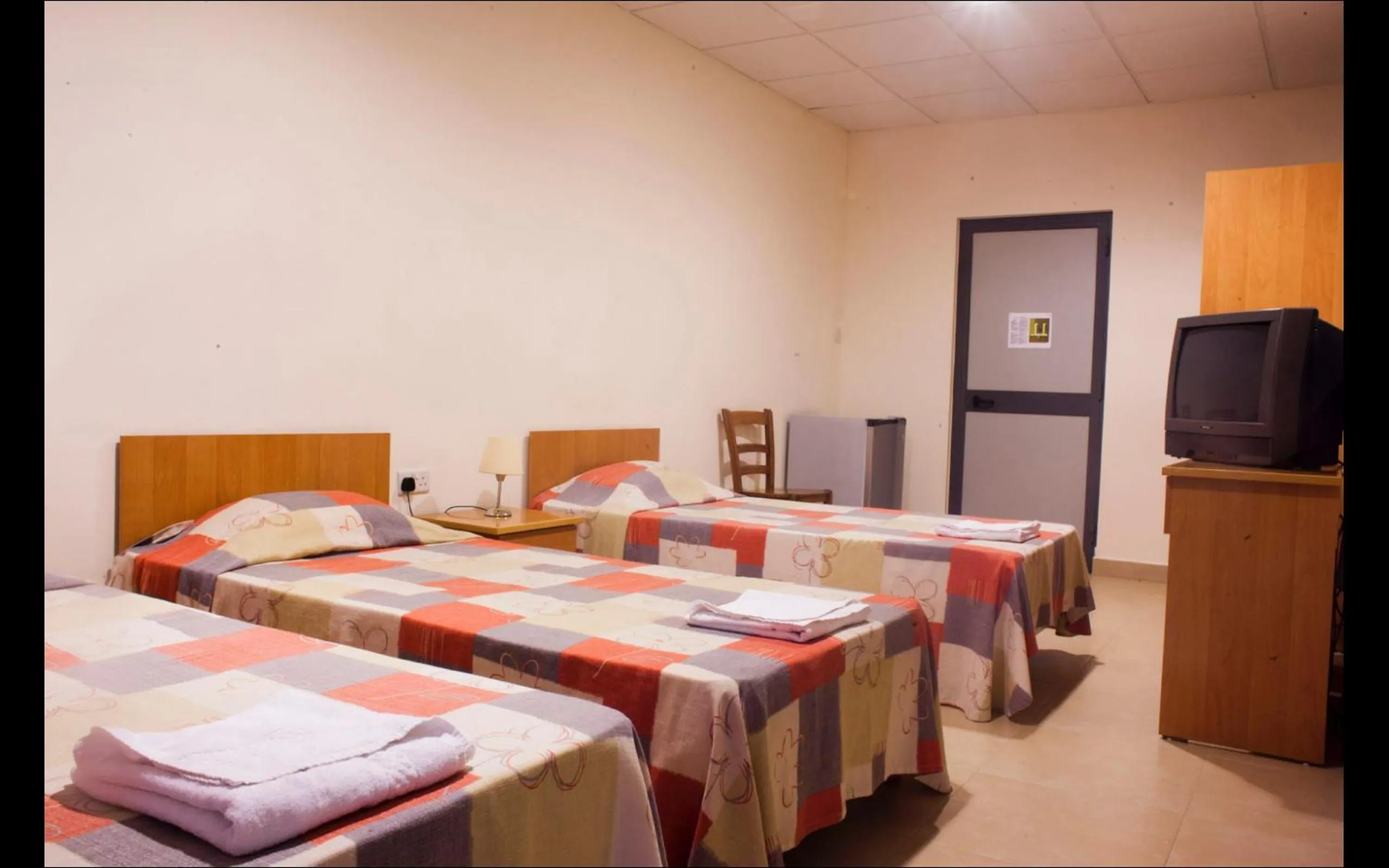 Bedroom, Bed in Tropicana Hotel