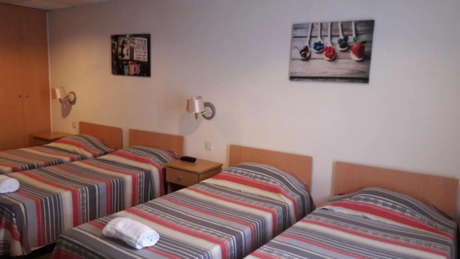 Bedroom, Bed in Tropicana Hotel